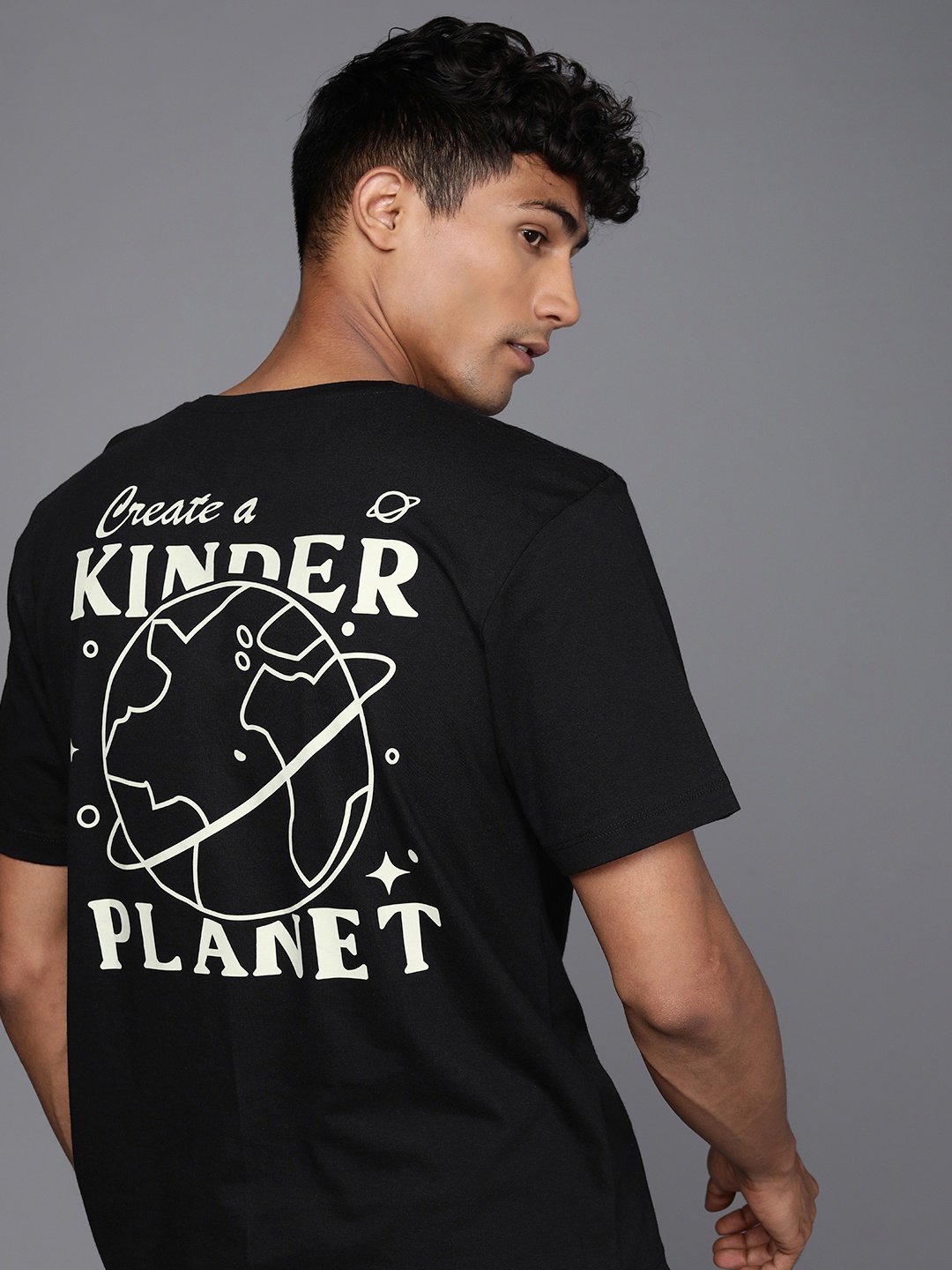 HRX by Hrithik Roshan Men Graphic Printed T-shirt, Black