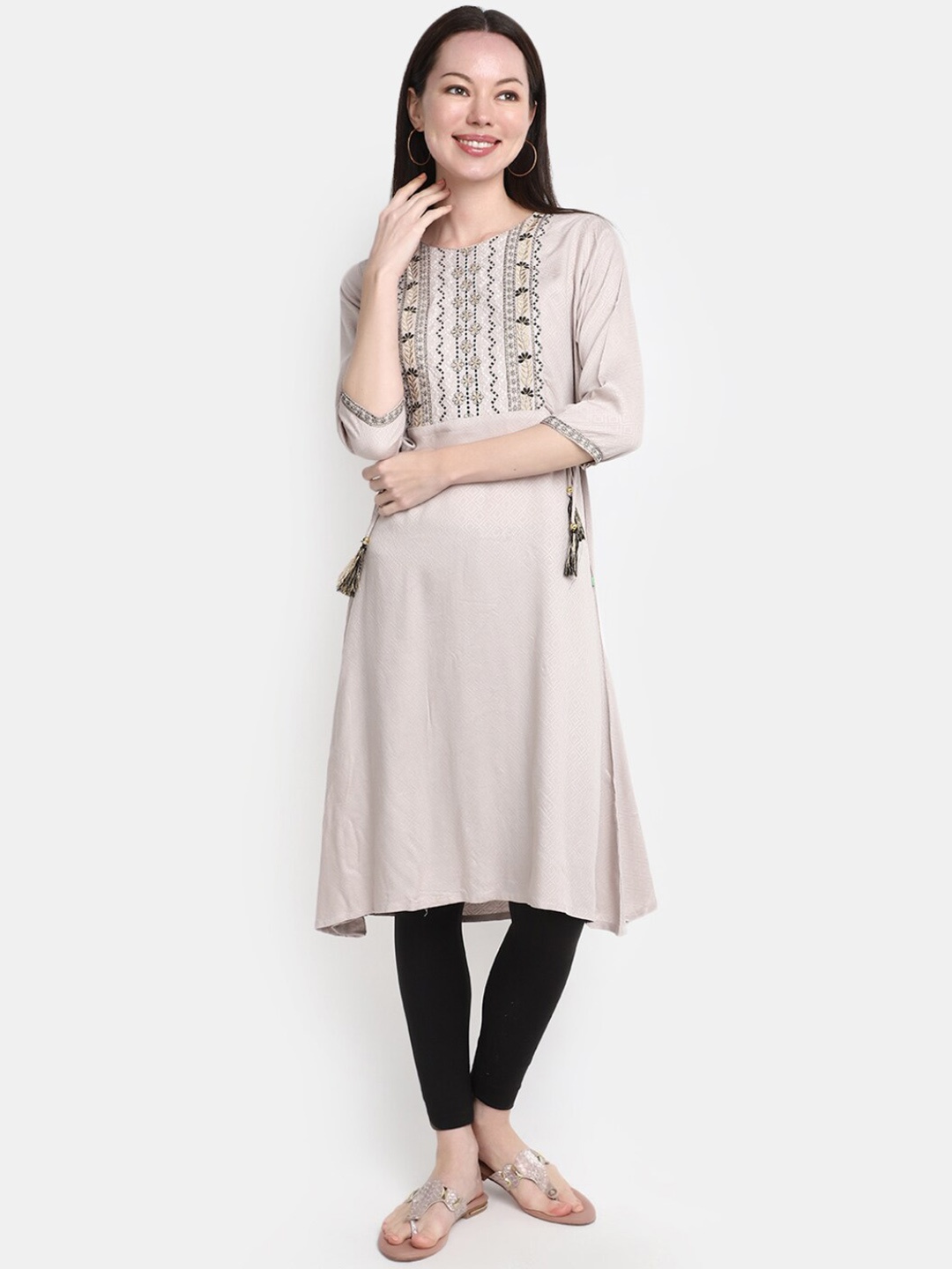 

V-Mart Ethnic Motifs Embroidered Pure Cotton Kurta, Beige