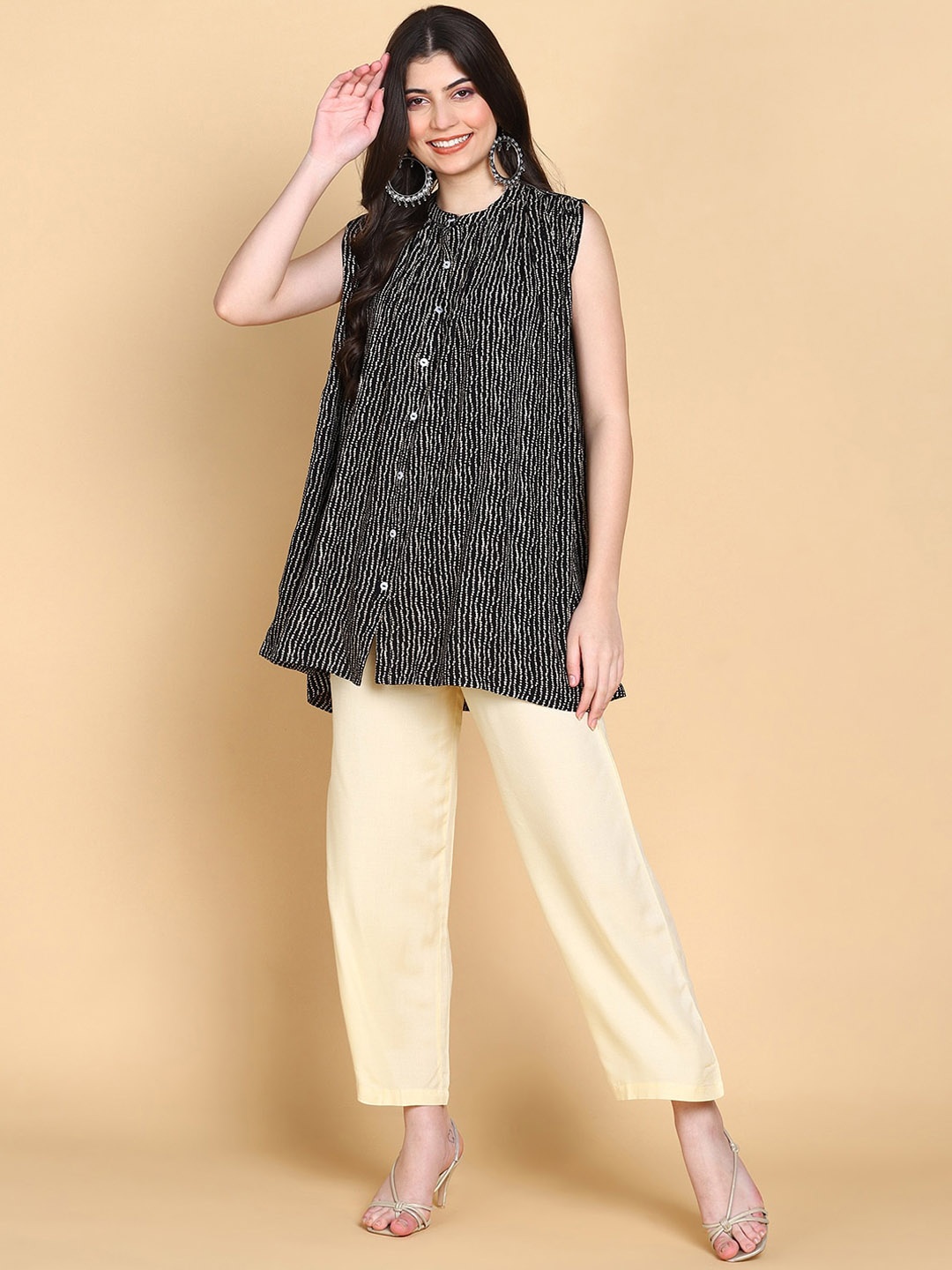 

HERE&NOW Printed Regular Kurta With Palazzos, Black