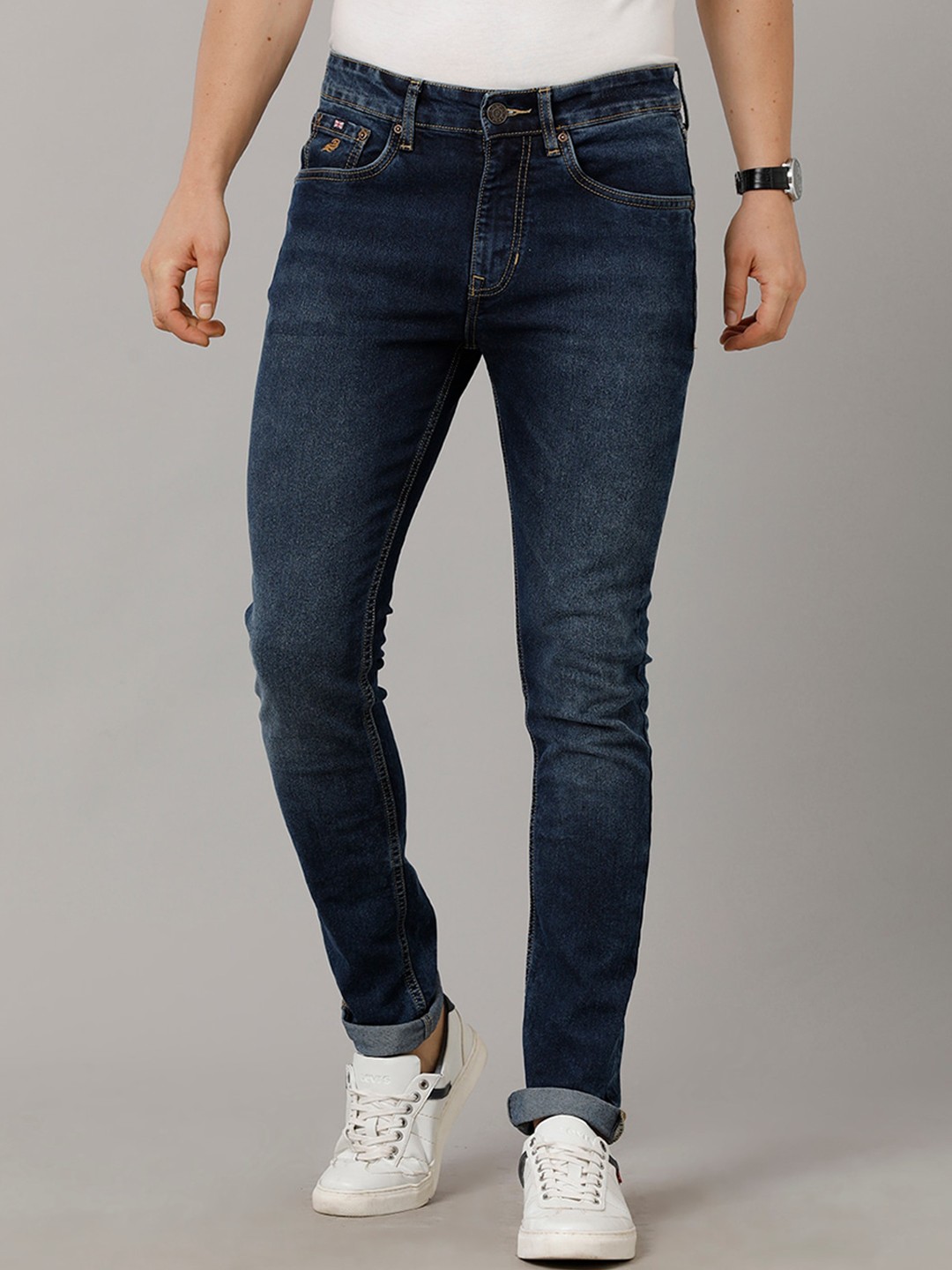 

Double Two Men Lean Clean Look Mid-Rise Slim Fit Light Fade Stretchable Jeans, Blue