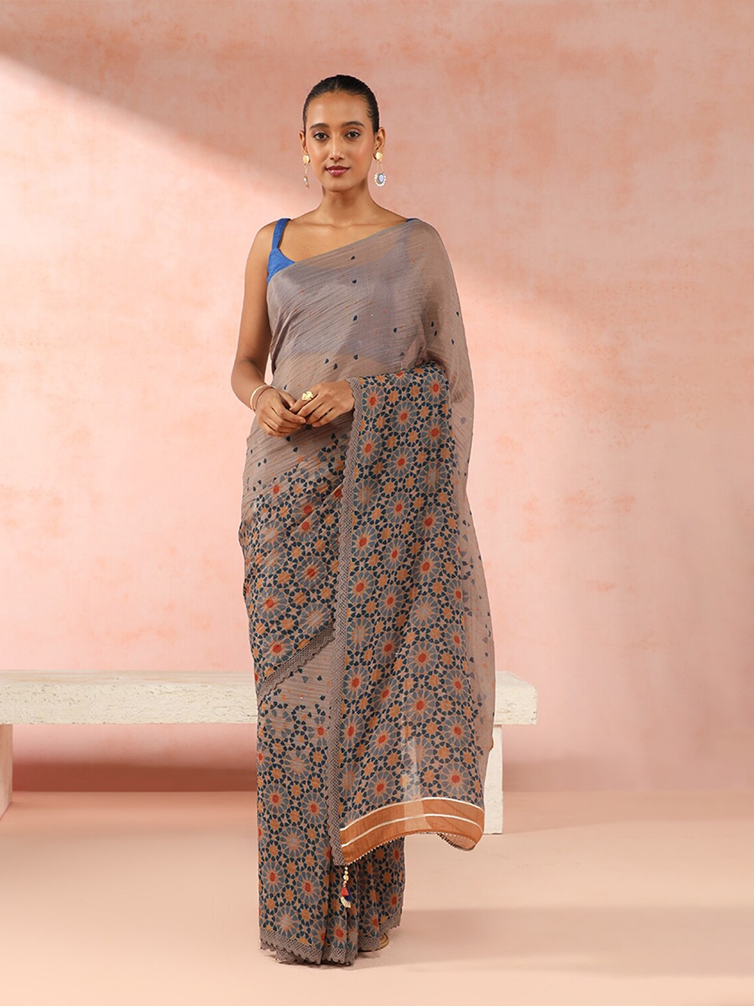 

Taneira Gotta Patti Silk Cotton Saree, Grey