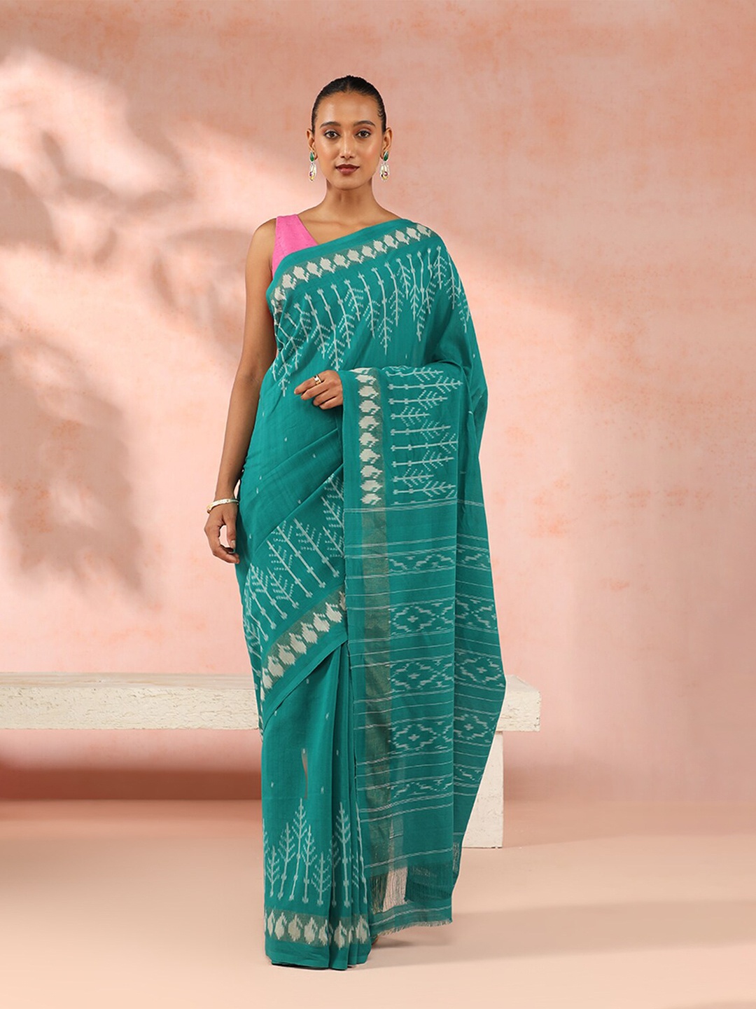 

Taneira Ethnic Motifs Pure Cotton Ikat Saree, Green