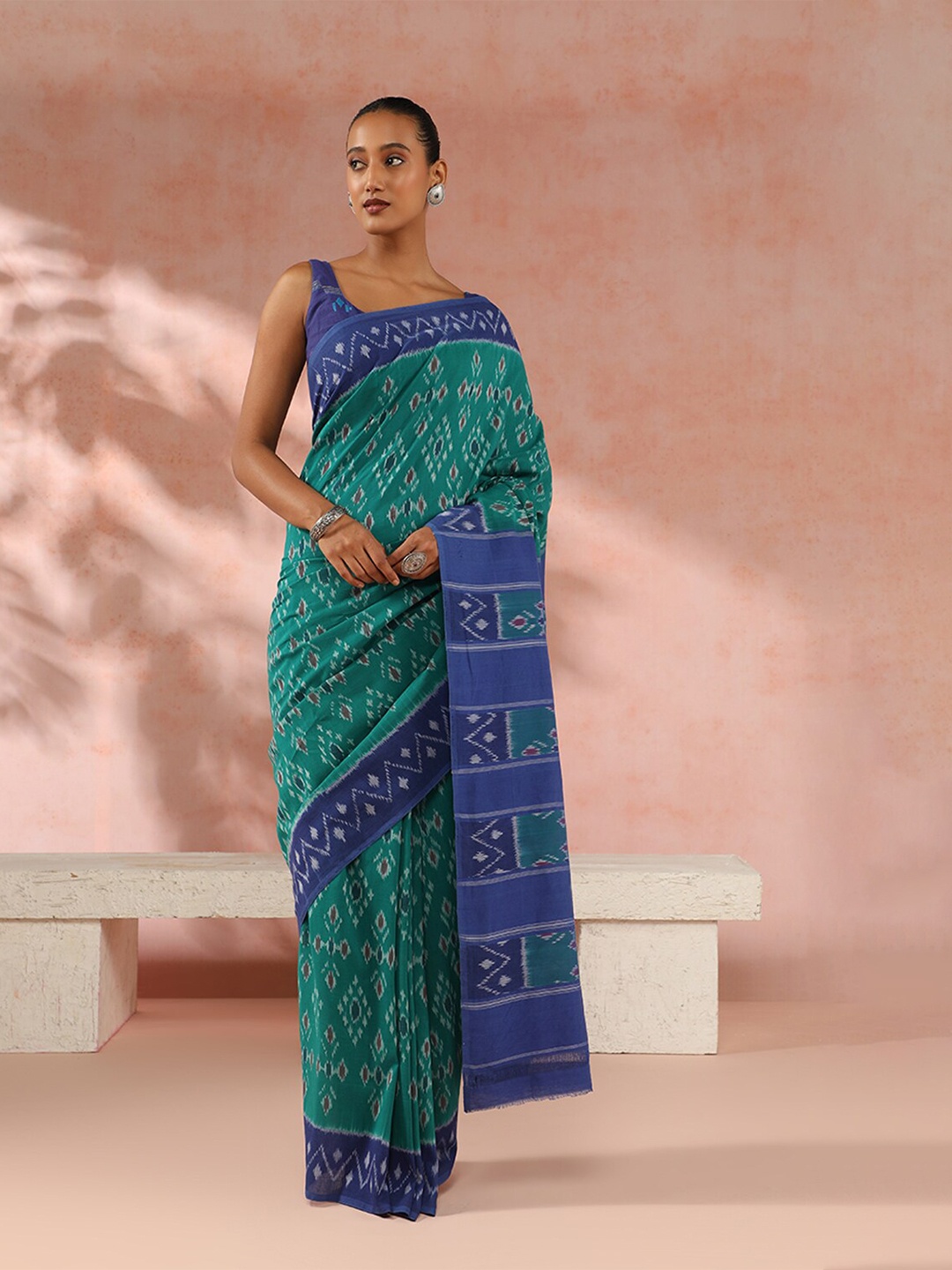 

Taneira Geometric Printed Pure Cotton Ikat Saree, Green