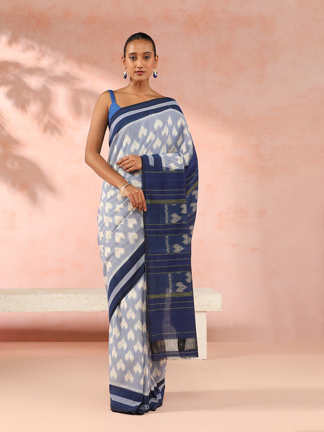 

Taneira Geometric Printed Pure Cotton Ikat Saree, Blue