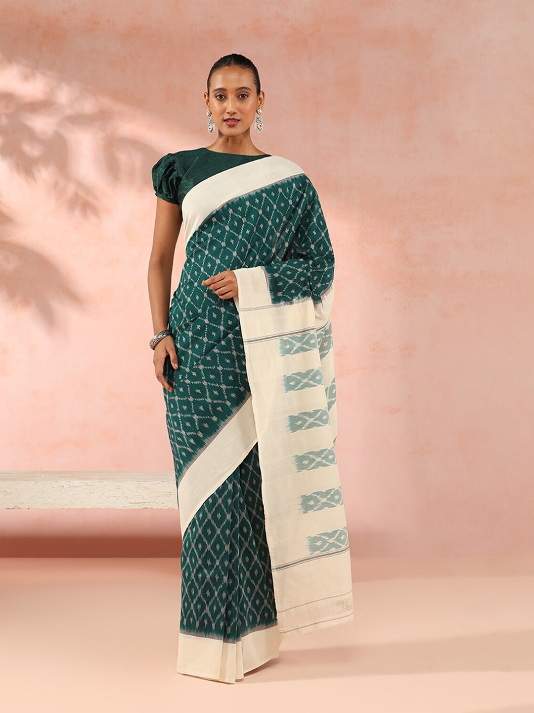 

Taneira Geometric Printed Pure Cotton Ikat Saree, Green