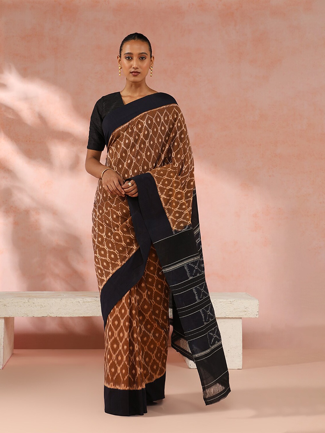

Taneira Ethnic Motifs Pure Cotton Ikat Saree, Brown