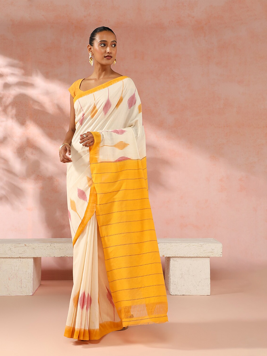

Taneira Pure Cotton Ikat Saree, Off white
