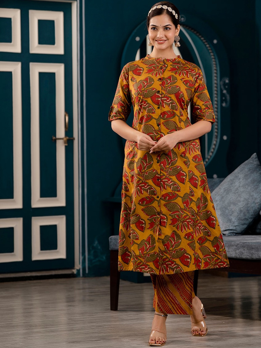 

PIROH Floral Printed A-Line Regular Pure Cotton Kurta with Palazzos, Mustard