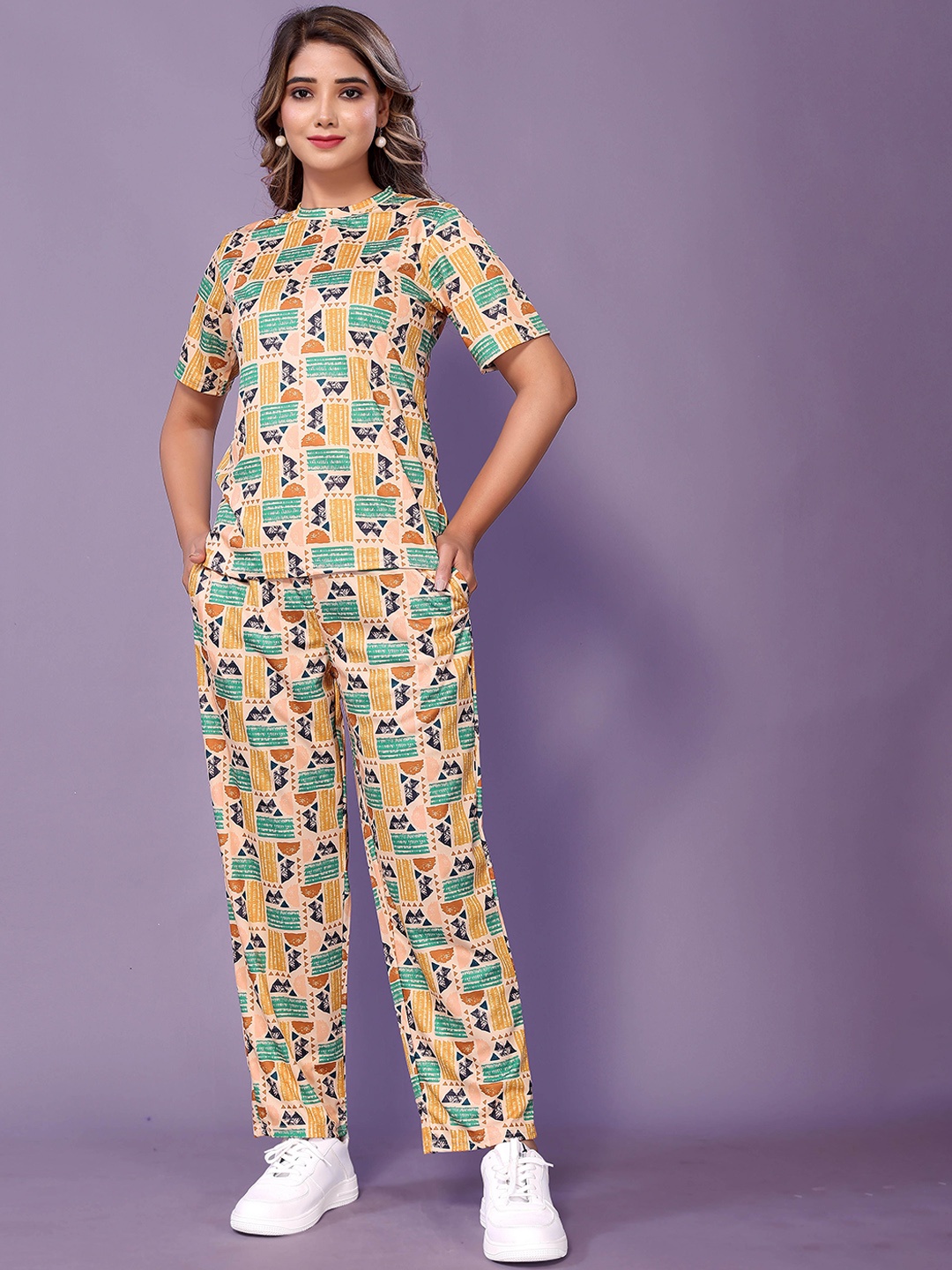 

Ekta Textiles Abstract Printed T-shirt With Trousers, Beige