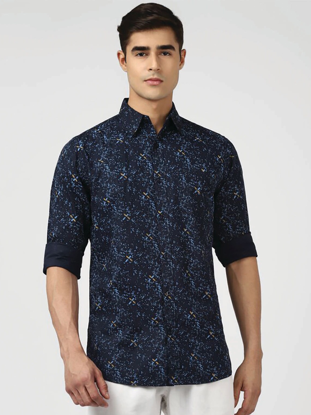 

UrbanMark Abstract Printed Standard Cotton Casual Shirt, Black