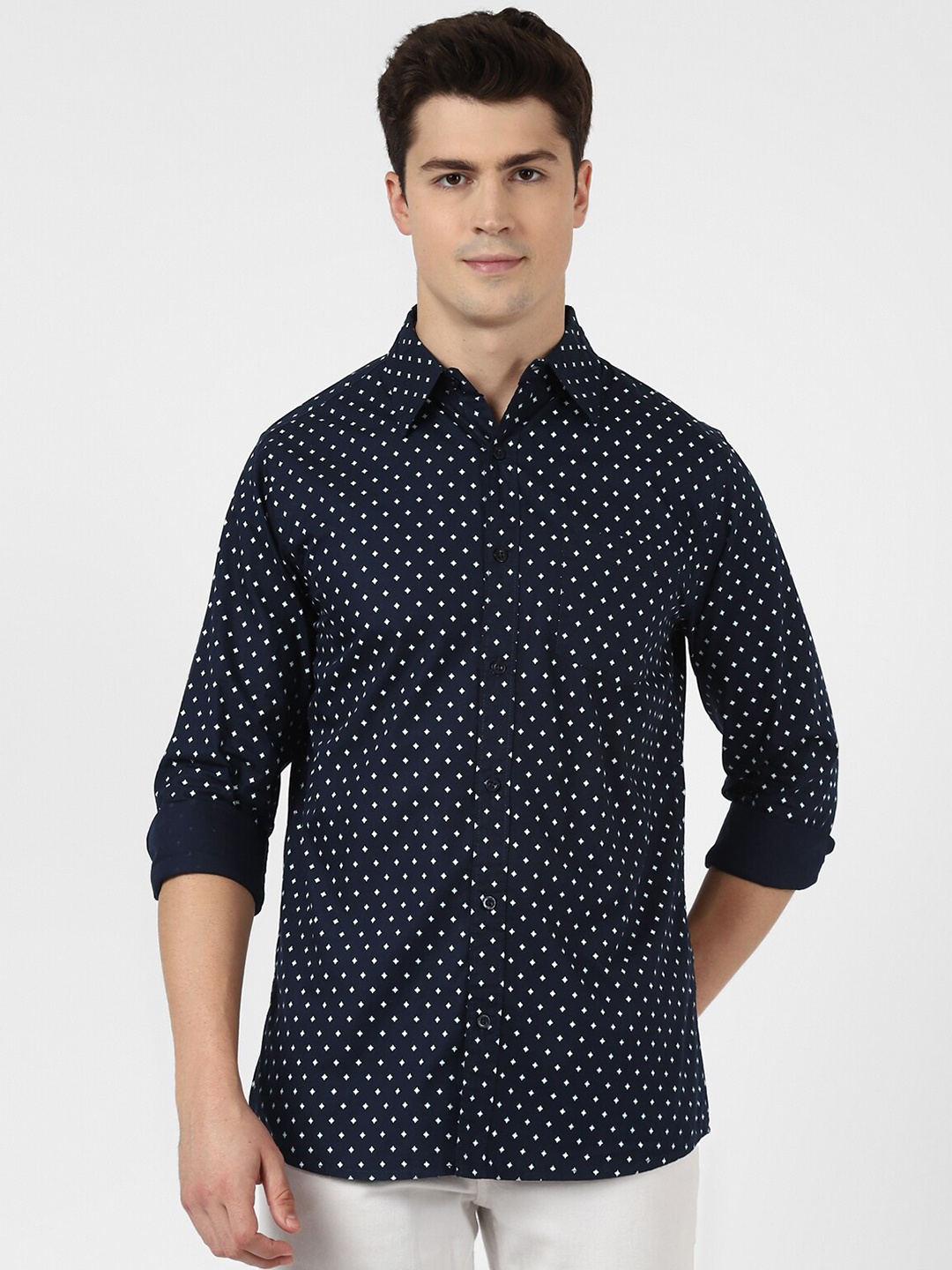 

UrbanMark Standard Geometric Printed Pure Cotton Casual Shirt, Navy blue