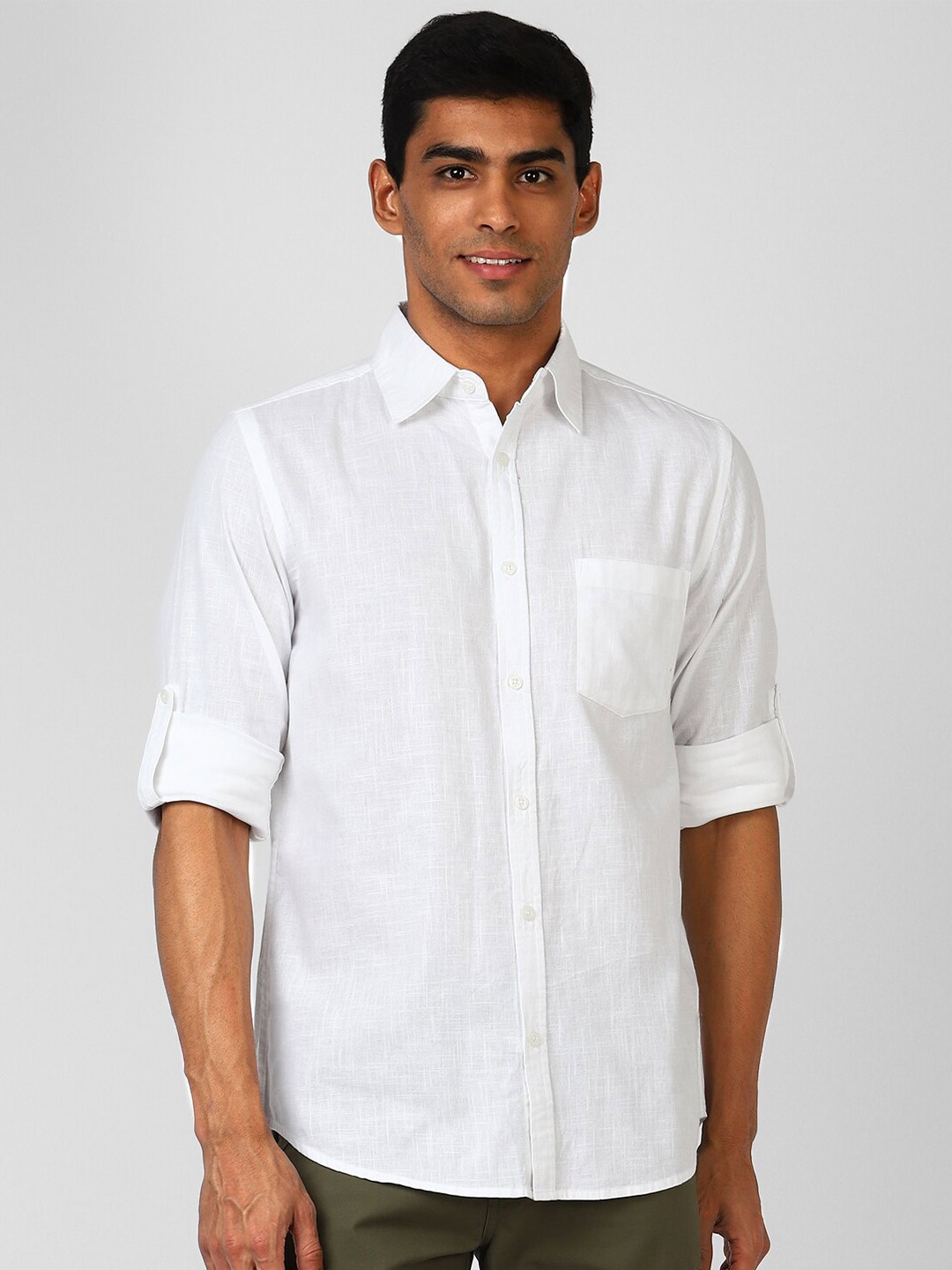 

UrbanMark Standard Roll Up Sleeves Pure Cotton Casual Shirt, White
