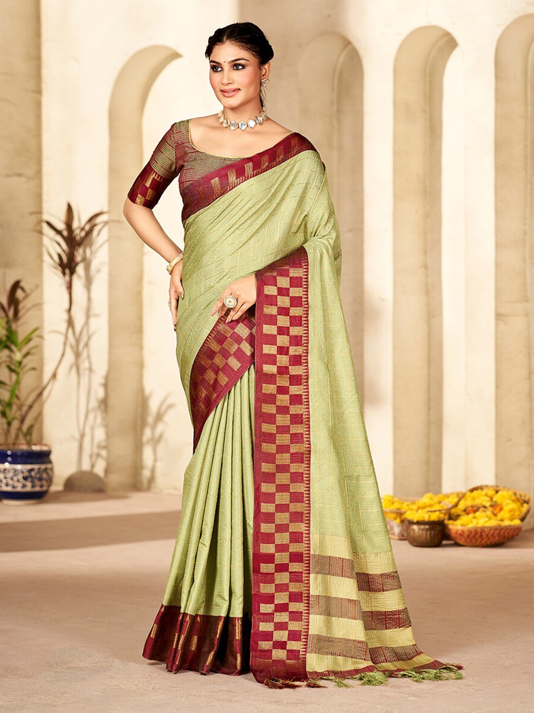 

Mitera Green & Maroon Checked Zari Pure Silk Banarasi Saree