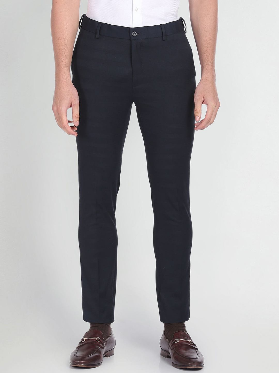 

Arrow New York Men Mid-Rise Horizontal Stripe Herringbone Trousers, Blue