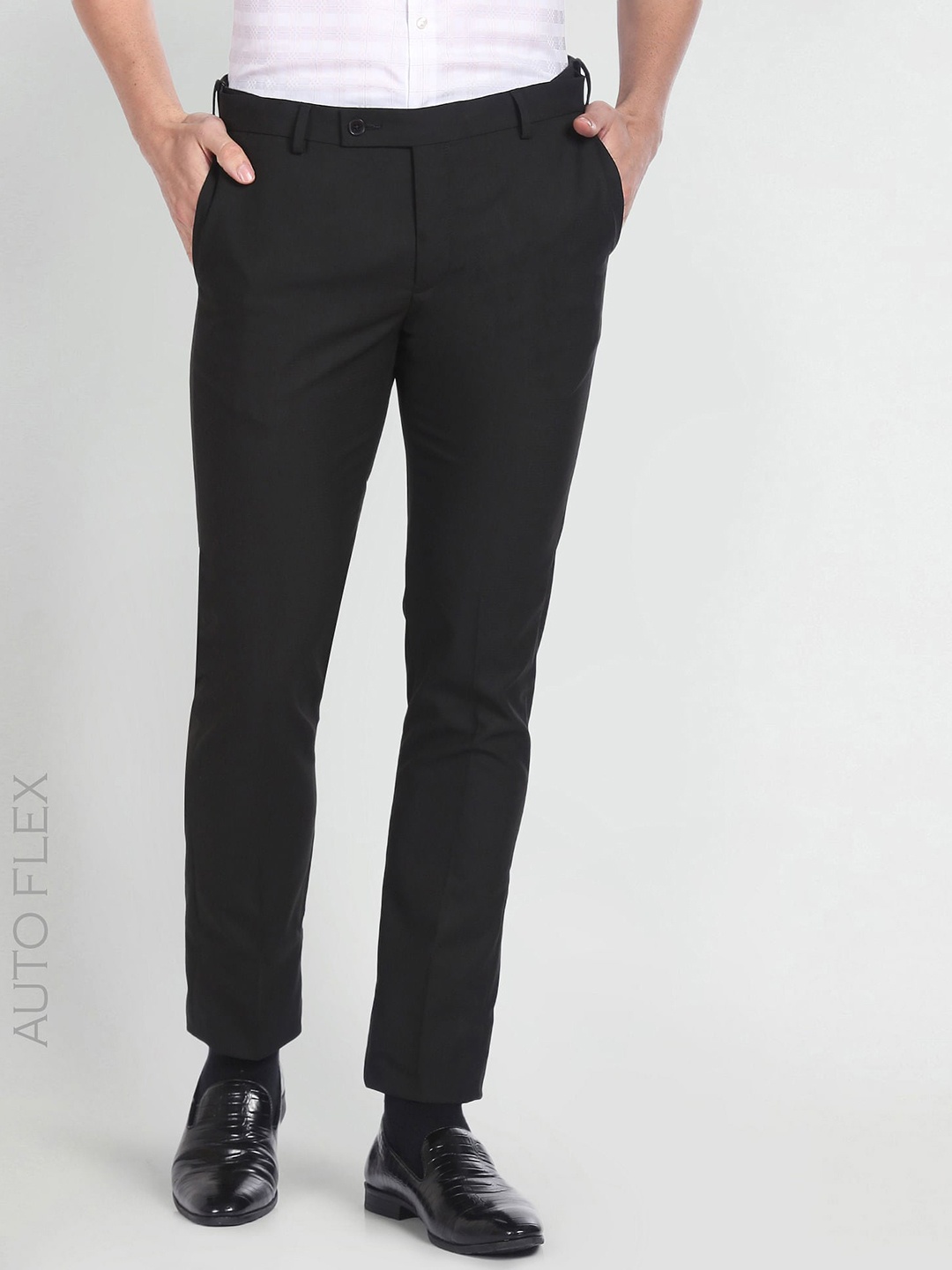 

Arrow Men Mid-Rise Autoflex Trousers, Black