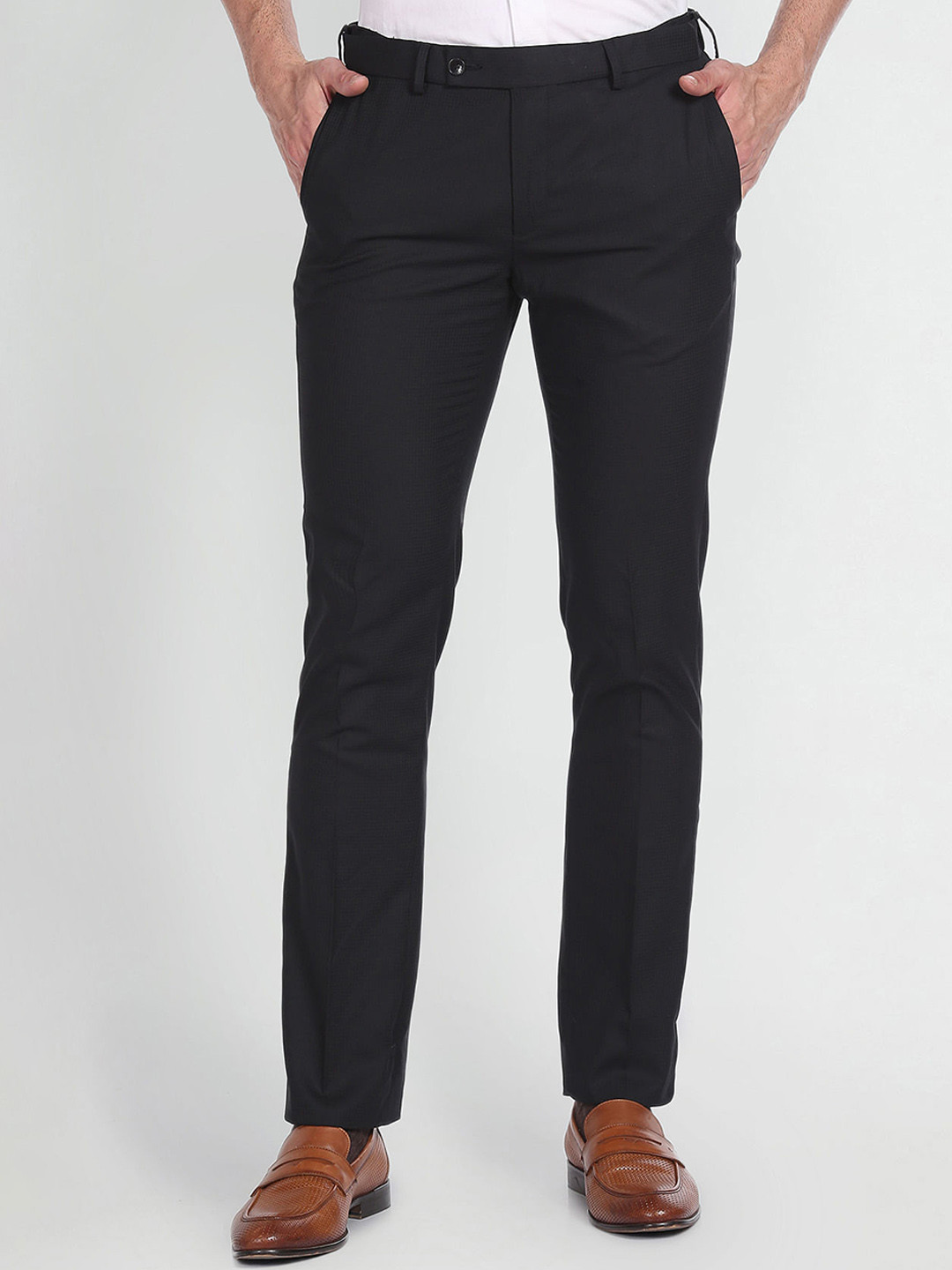 

Arrow Men Autoflex Micro Checks Trousers, Black