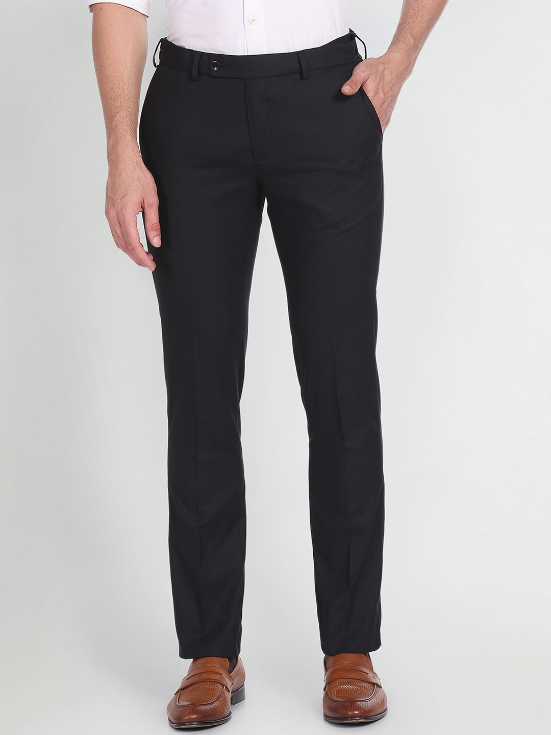 

Arrow Men Mid Rise Autoflex Micro Check Trousers, Black