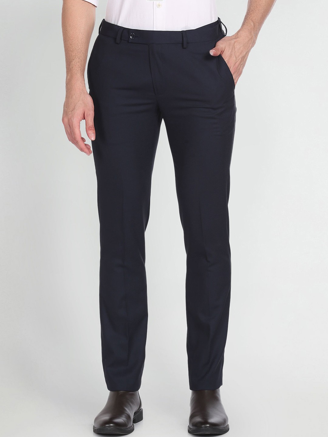

Arrow Men Regular Fit Mid-Rise Autoflex Micro Check Trousers, Blue