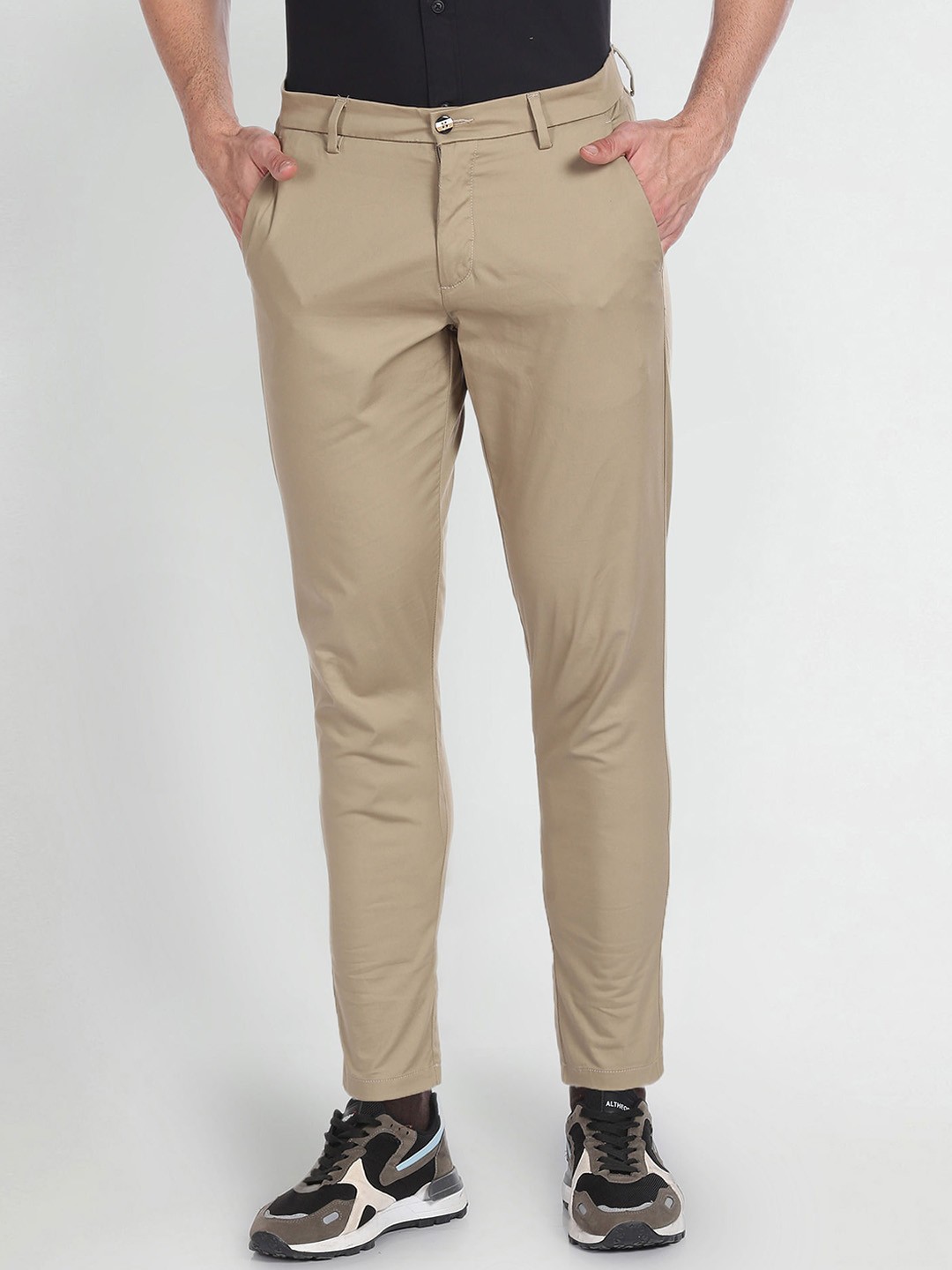 

Arrow Sport Men Flat-Front Plain Slim Fit Smart Trousers, Brown