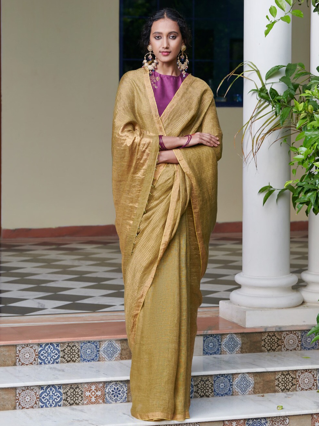 

Dressfolk Striped Woven Design Zari Saree, Green