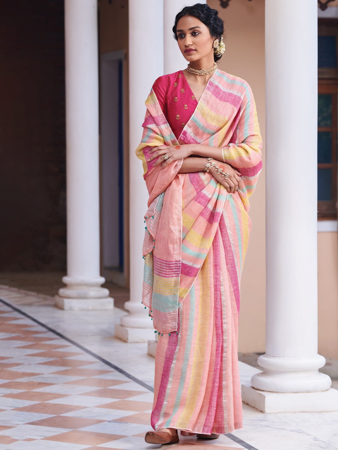 

Dressfolk Striped Zari Detailed Pure Linen Saree, Peach