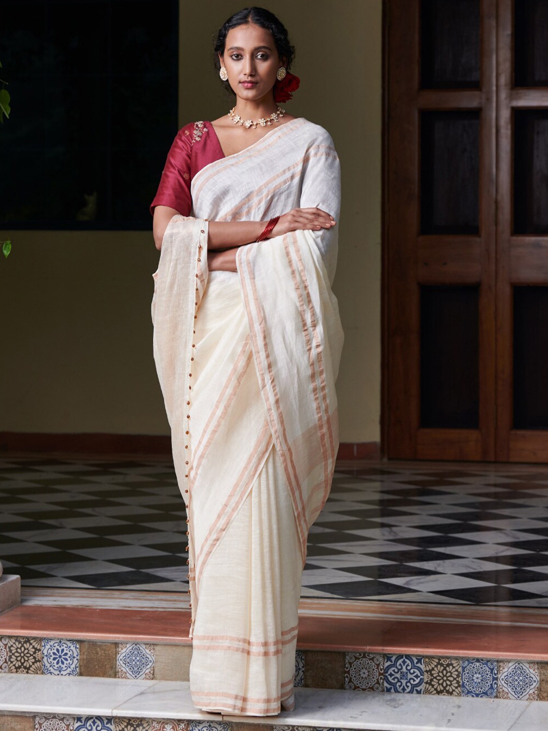 

Dressfolk Striped Zari Detailed Pure Linen Saree, Off white