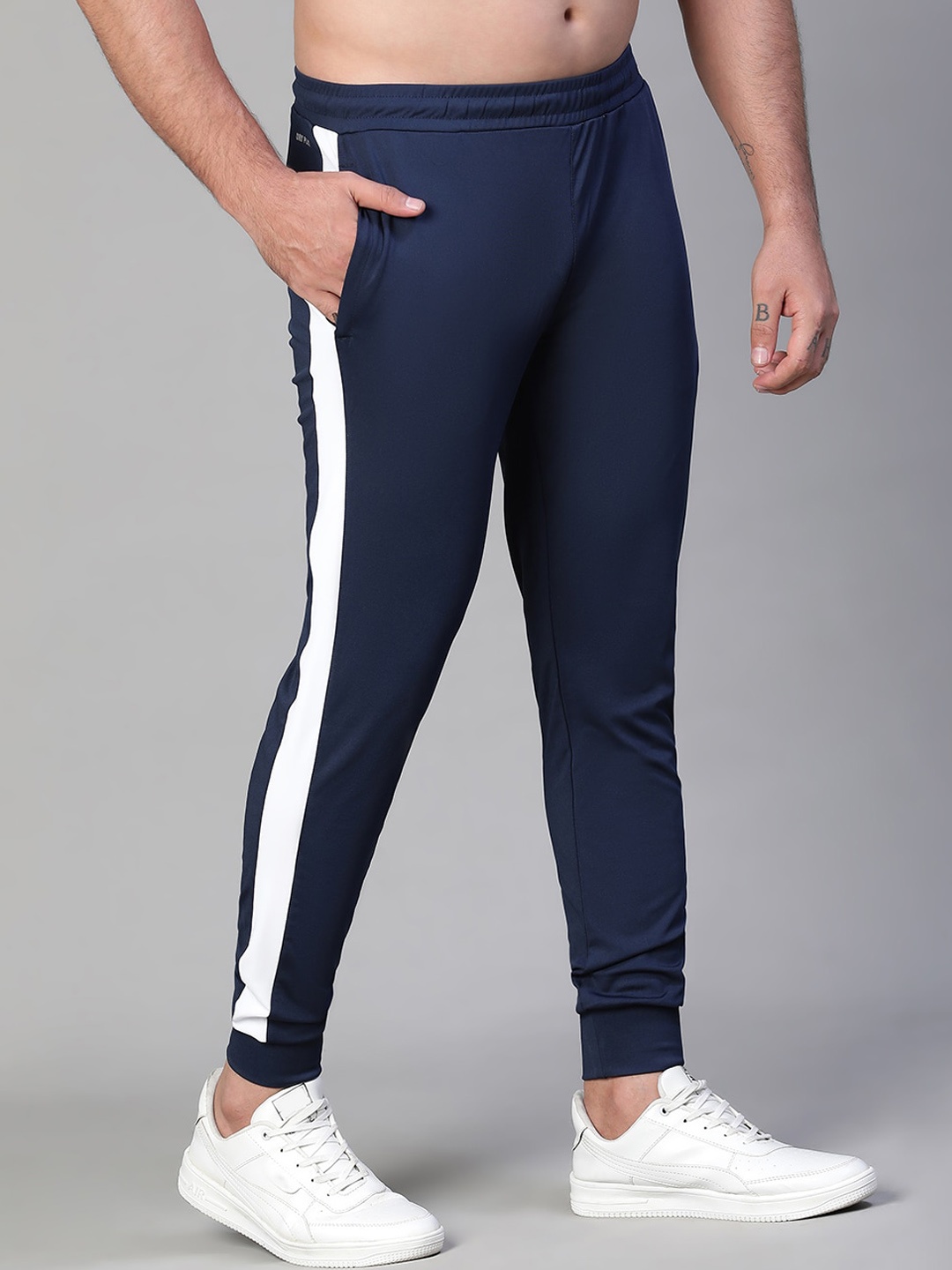 

ATHLISIS Men Side Panel Detail Slim-Fit Jogger, Navy blue