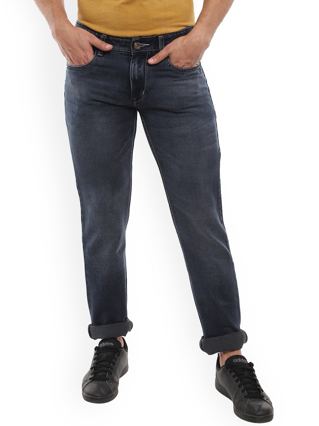 

V-Mart Men Mid-Rise Clean Look Light Fade Jeans, Blue