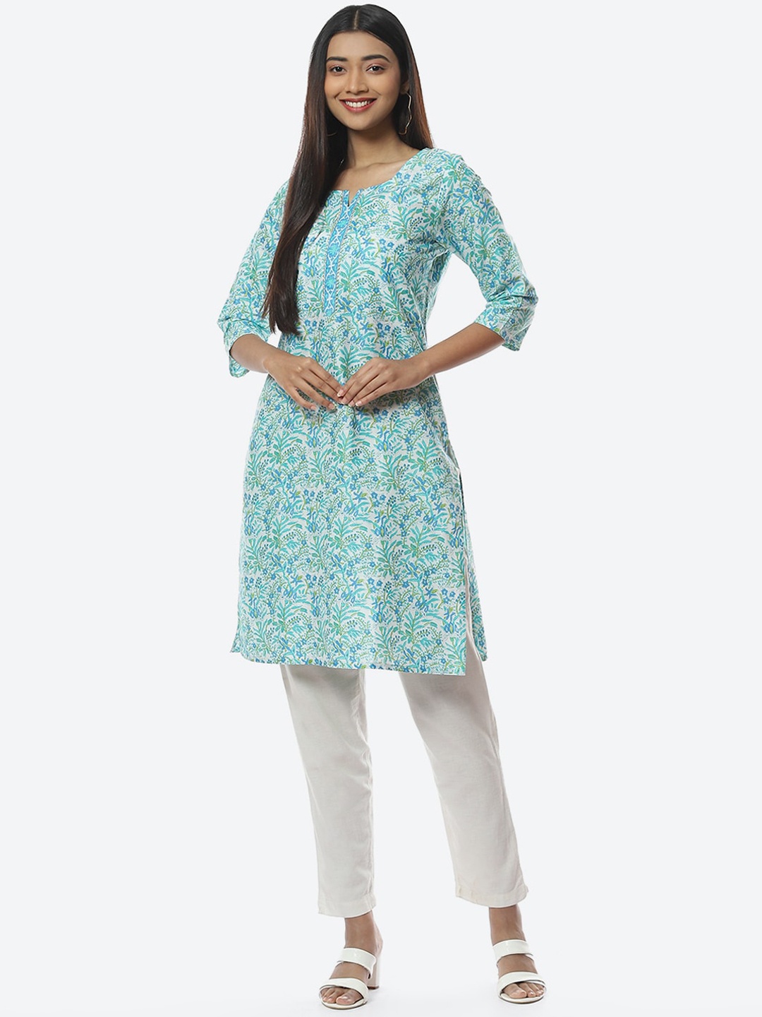 

2Bme Floral Printed Round Neck Regular Kurta, White