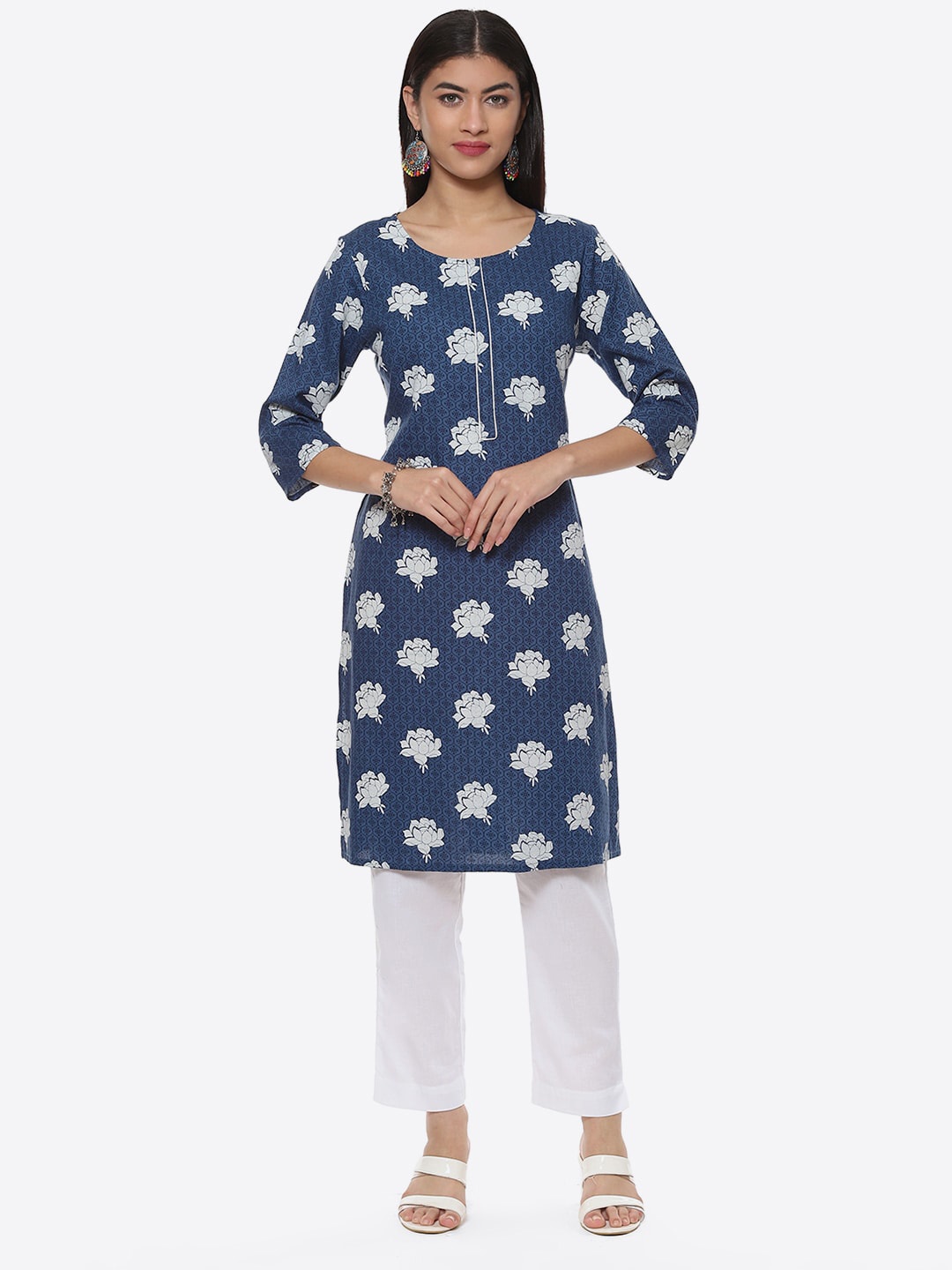 

2Bme Floral Print Round Neck Three-Quarter Sleeve Kurta, Navy blue