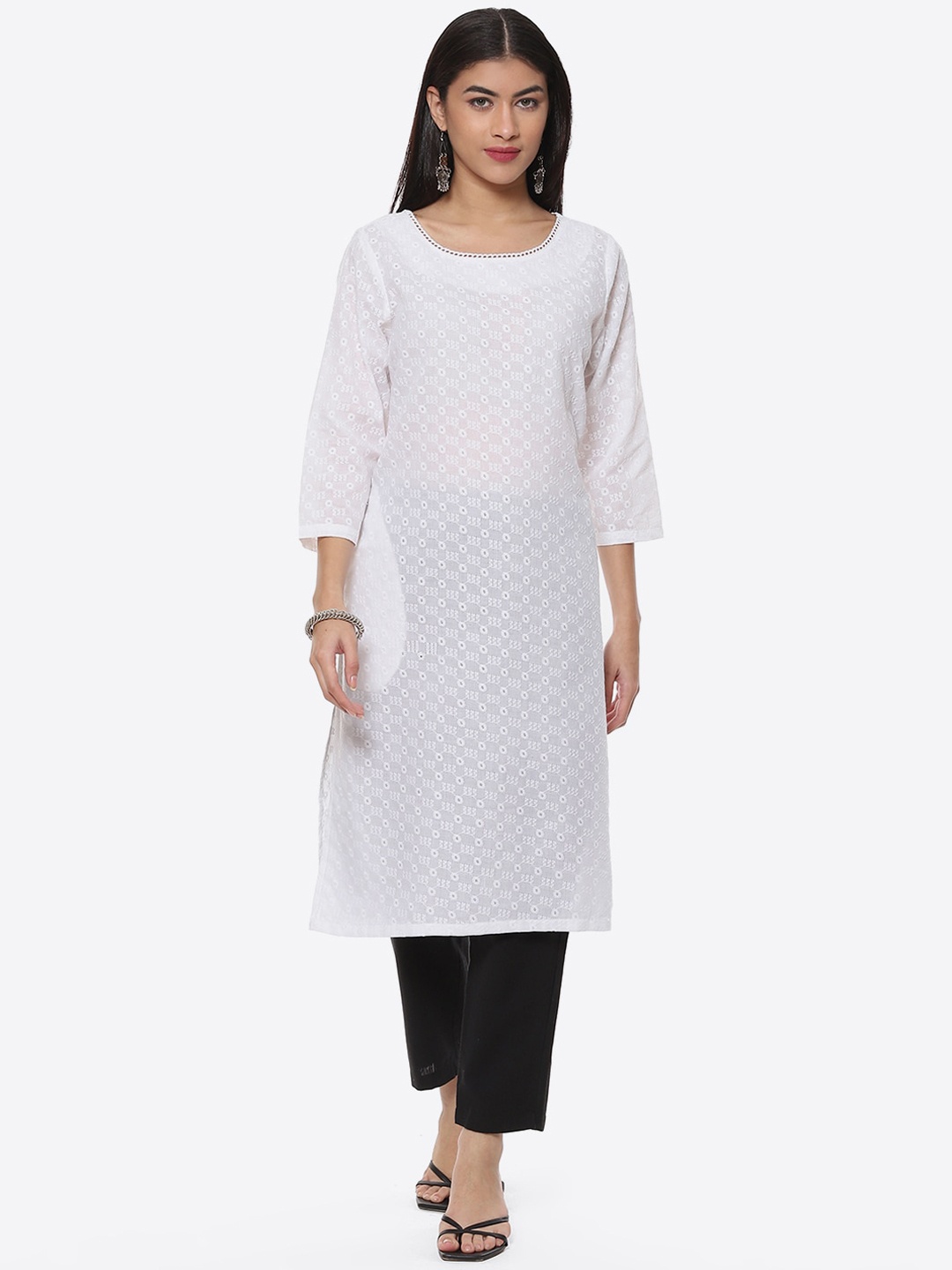 

2Bme Geometric Embroidered Threadwork Pure Cotton Kurta, White