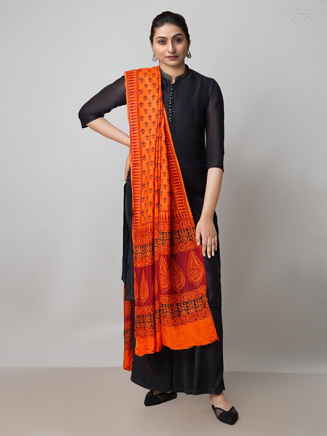 

Unnati Silks Ethnic Motifs Printed Dupatta, Orange