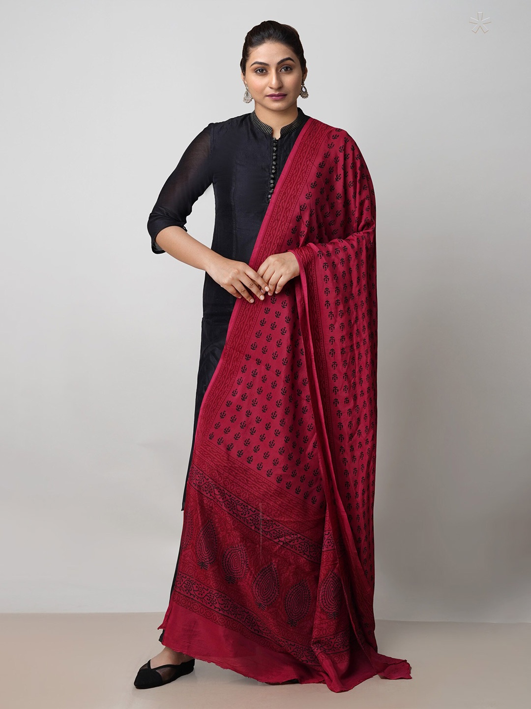 

Unnati Silks Ethnic Motifs Printed Dupatta, Maroon