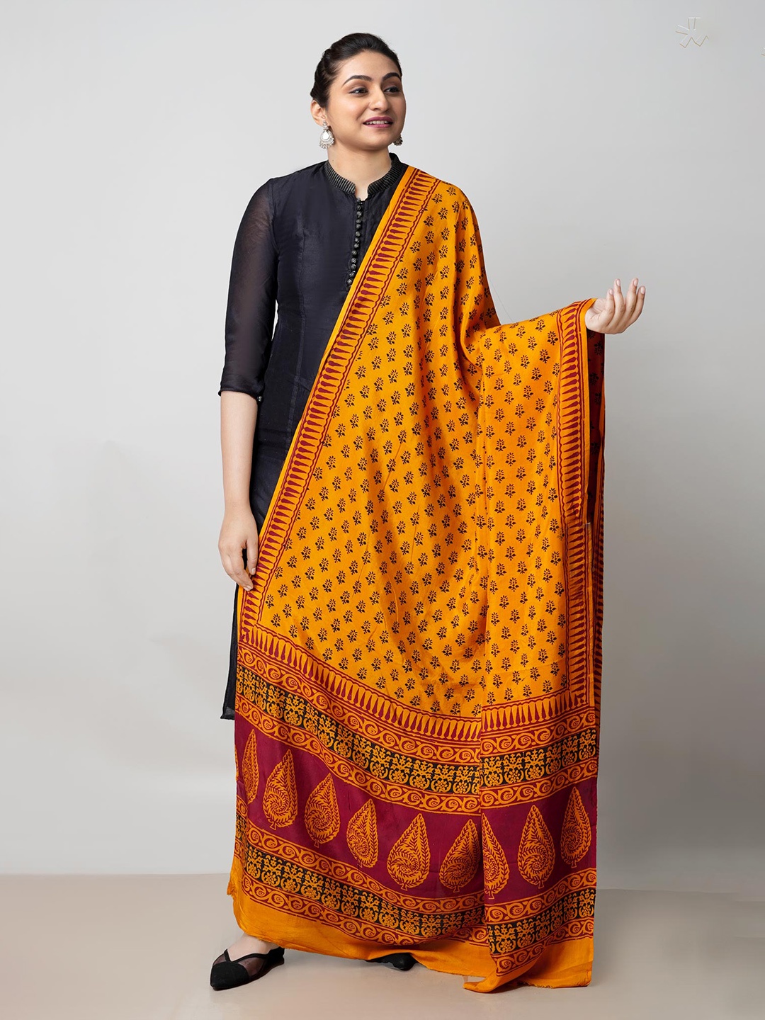 

Unnati Silks Floral Printed Dupatta, Yellow