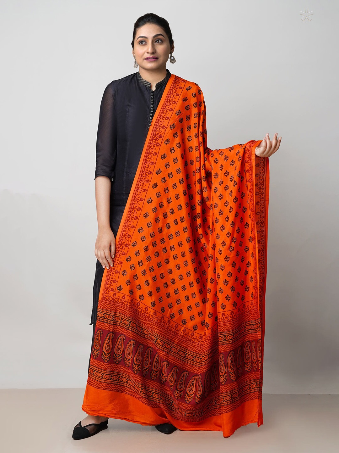 

Unnati Silks Floral Printed Dupatta, Orange