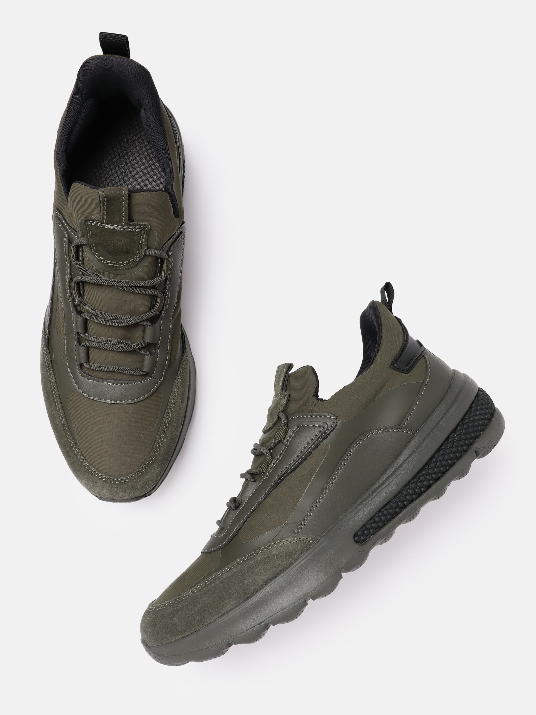 

Geox Men Solid Leather Sneakers, Green