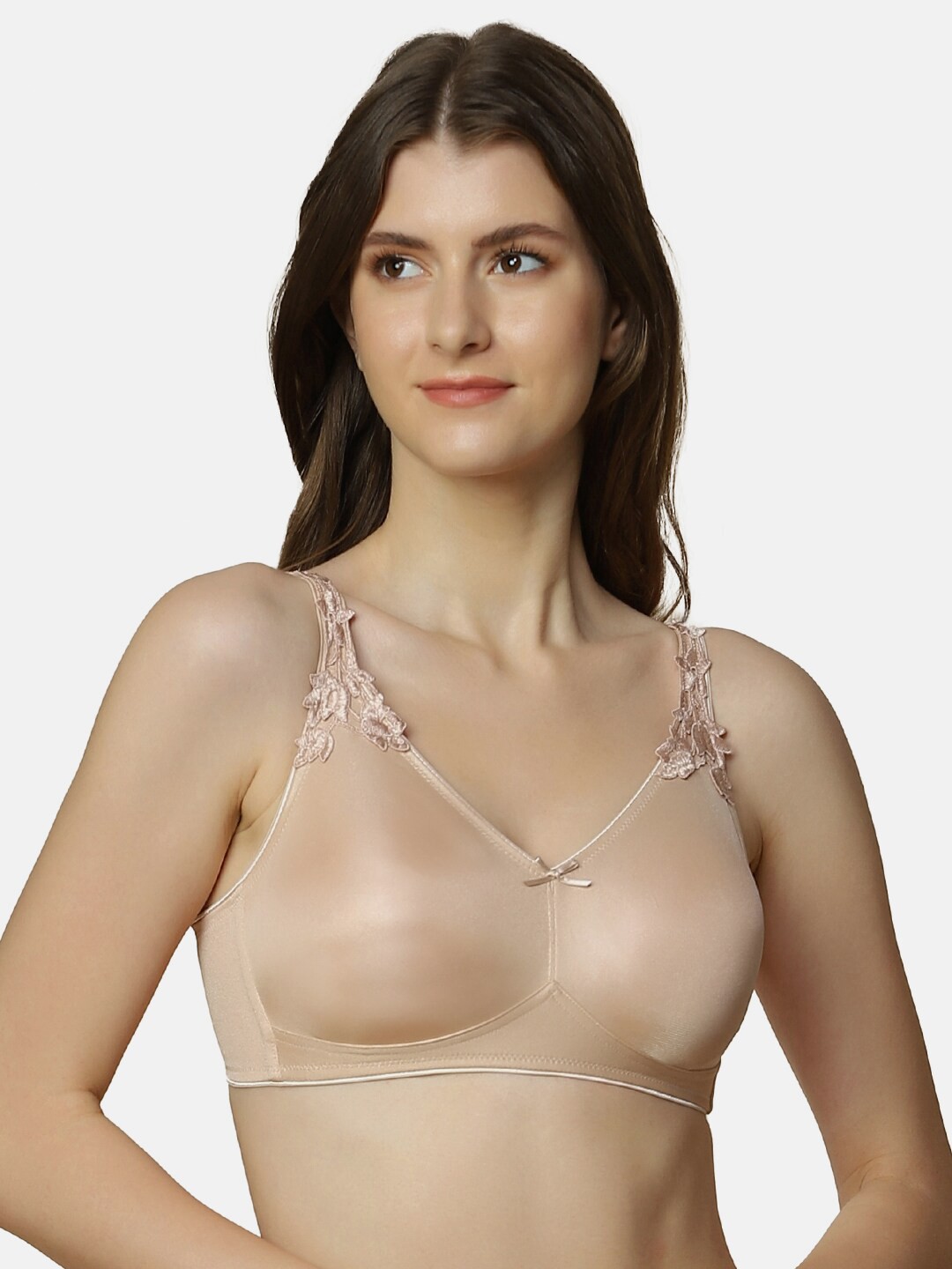 

Triumph Non Padded Full Coverage Minimizer Bra With All Day Comfort, Beige
