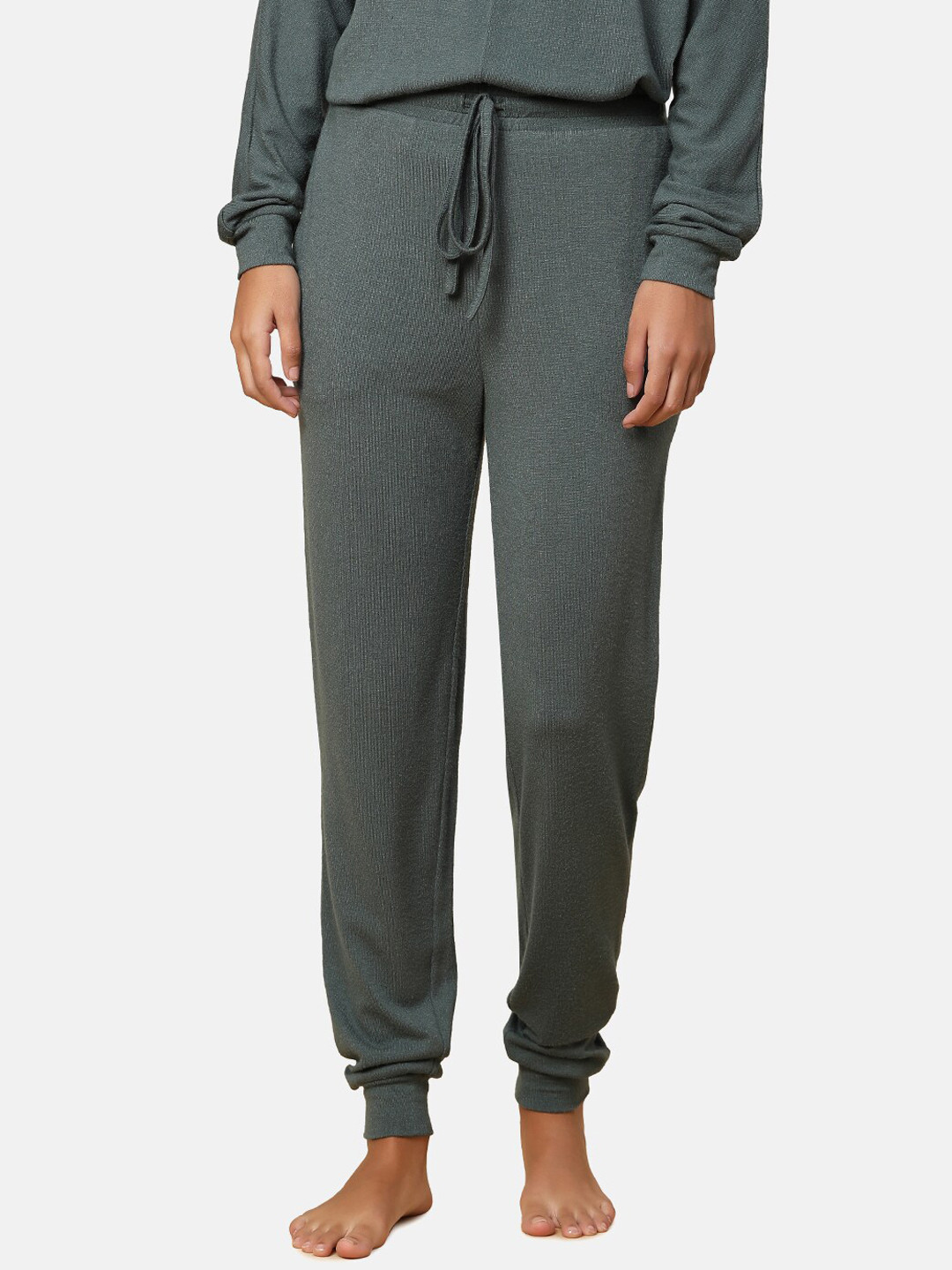 

Triumph Women Lounge Joggers, Green