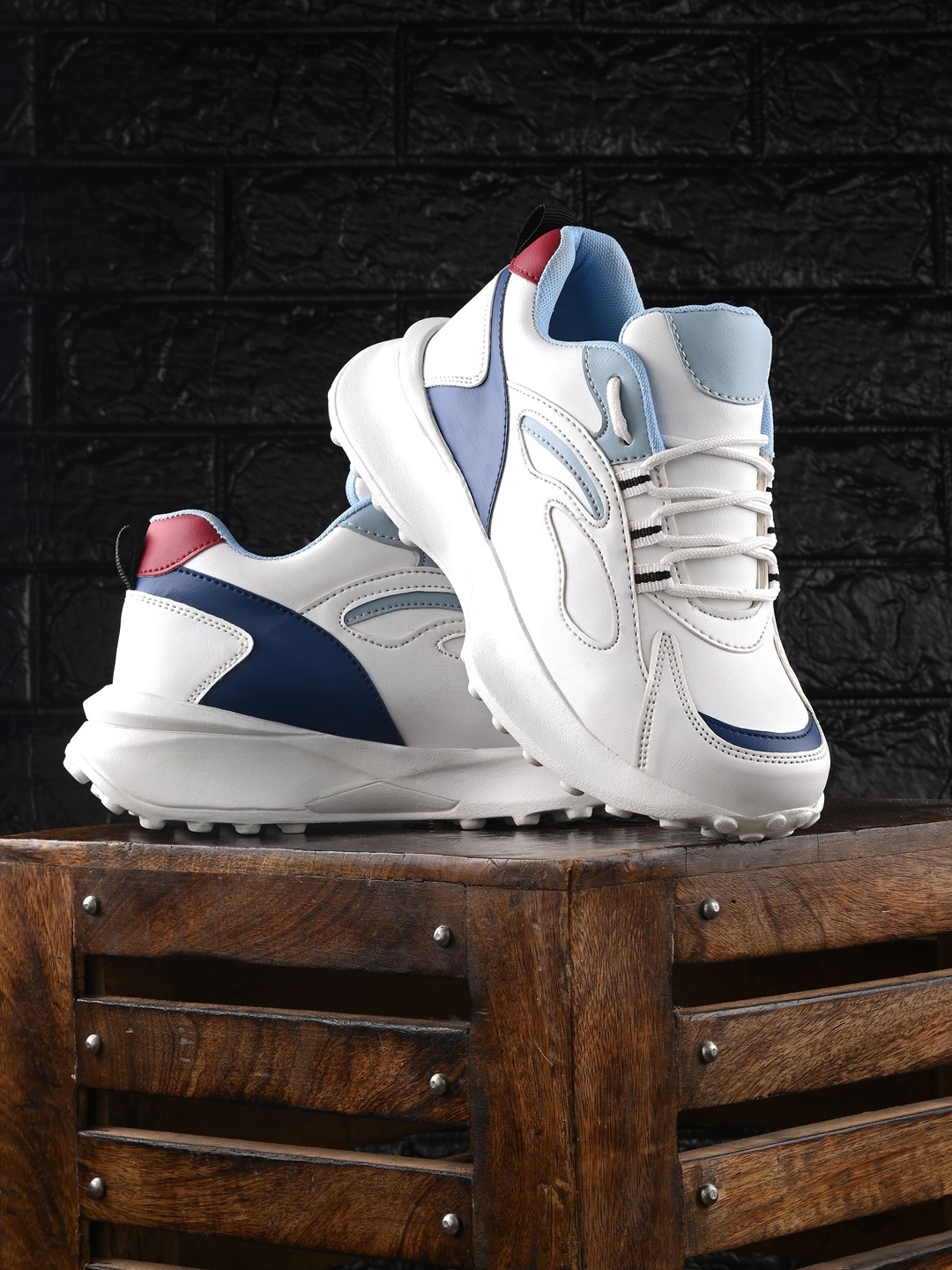 

El Paso Women Colourblocked Lightweight Sneakers, Blue
