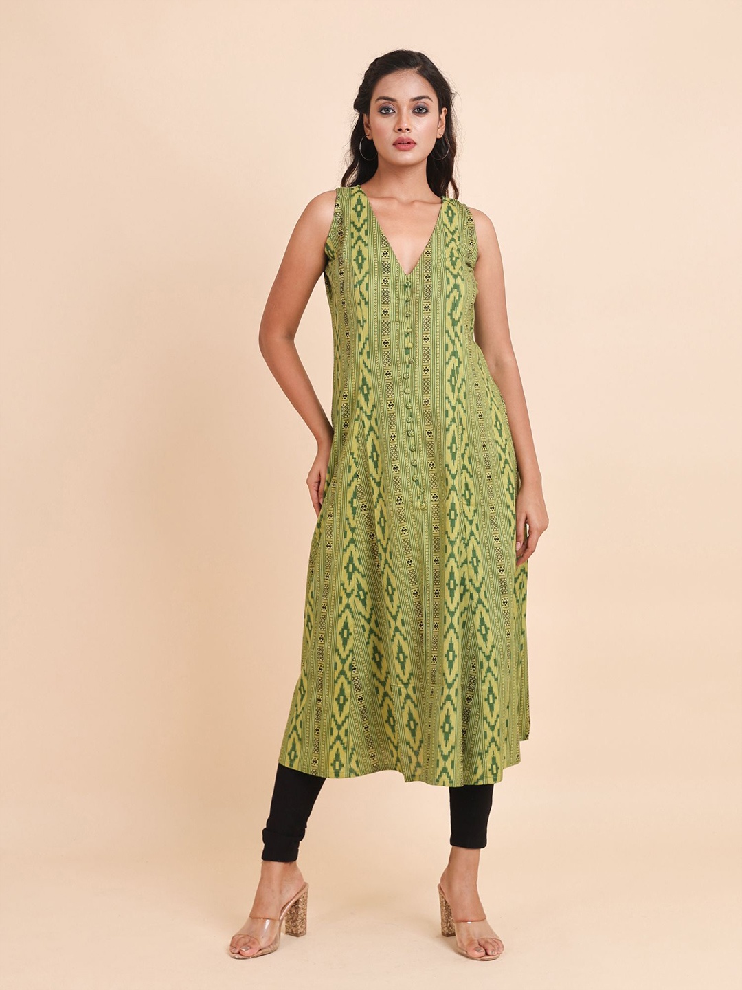 

Disli Geometric Printed Pure Cotton A-Line Kurta, Green