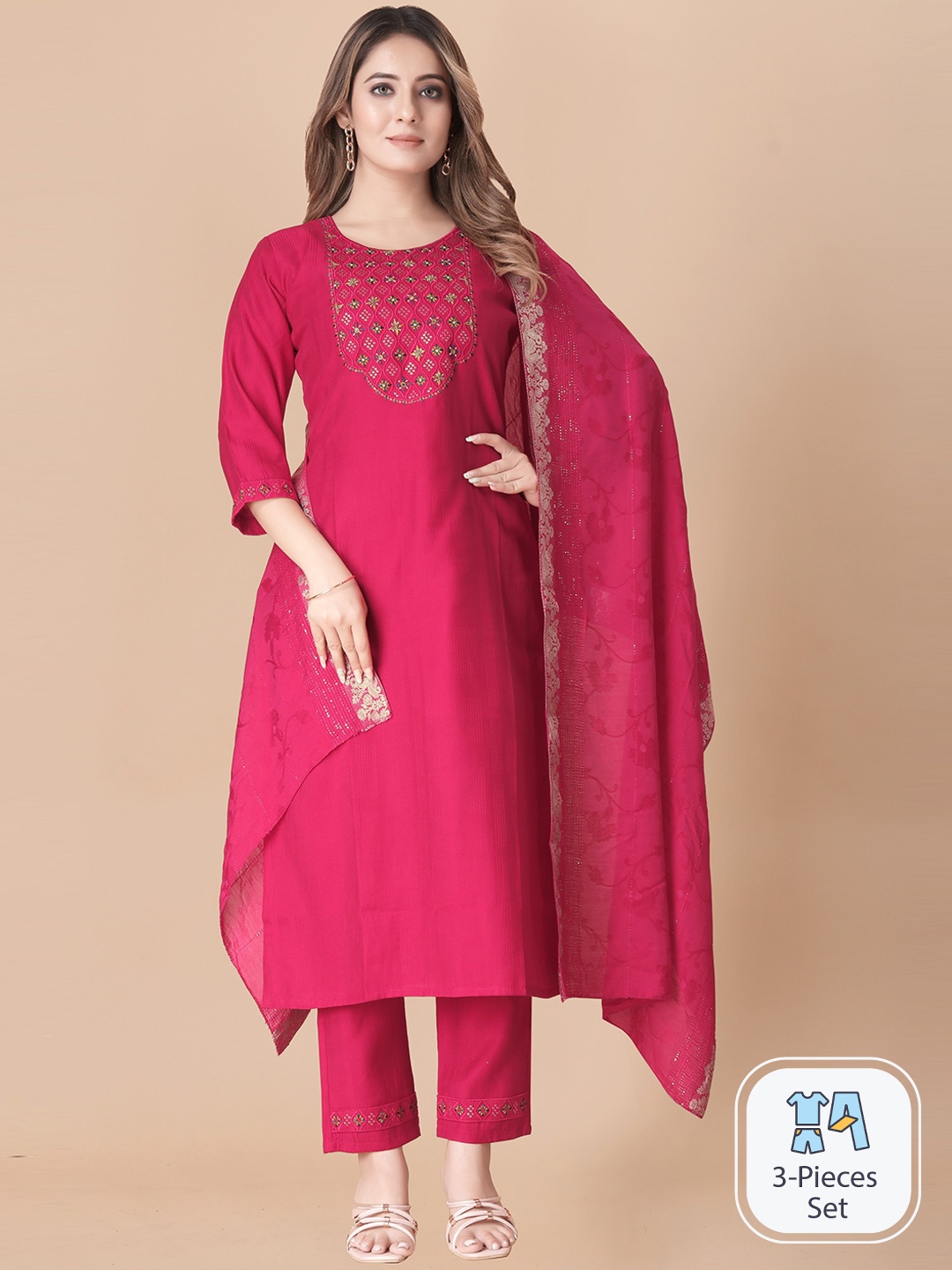 

B4ME.COM Thread Work Detailed Straight Kurta & Trousers With Dupatta, Pink