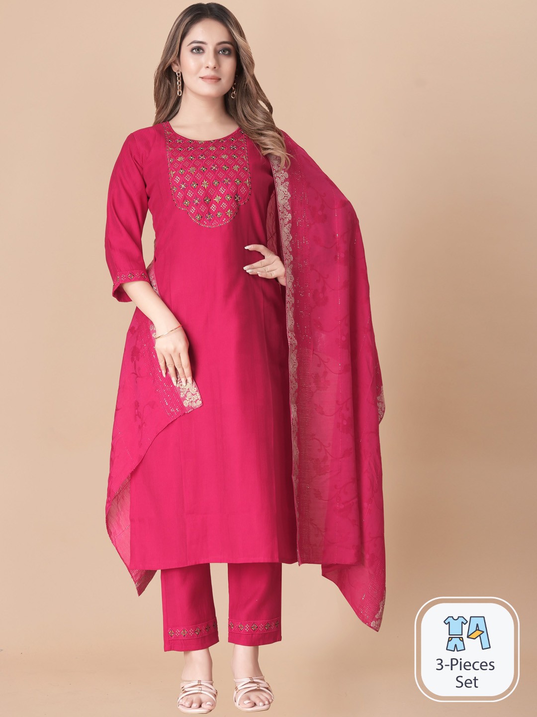 

B4ME.COM Embroidered Thread Work Kurta & Trousers With Dupatta, Pink