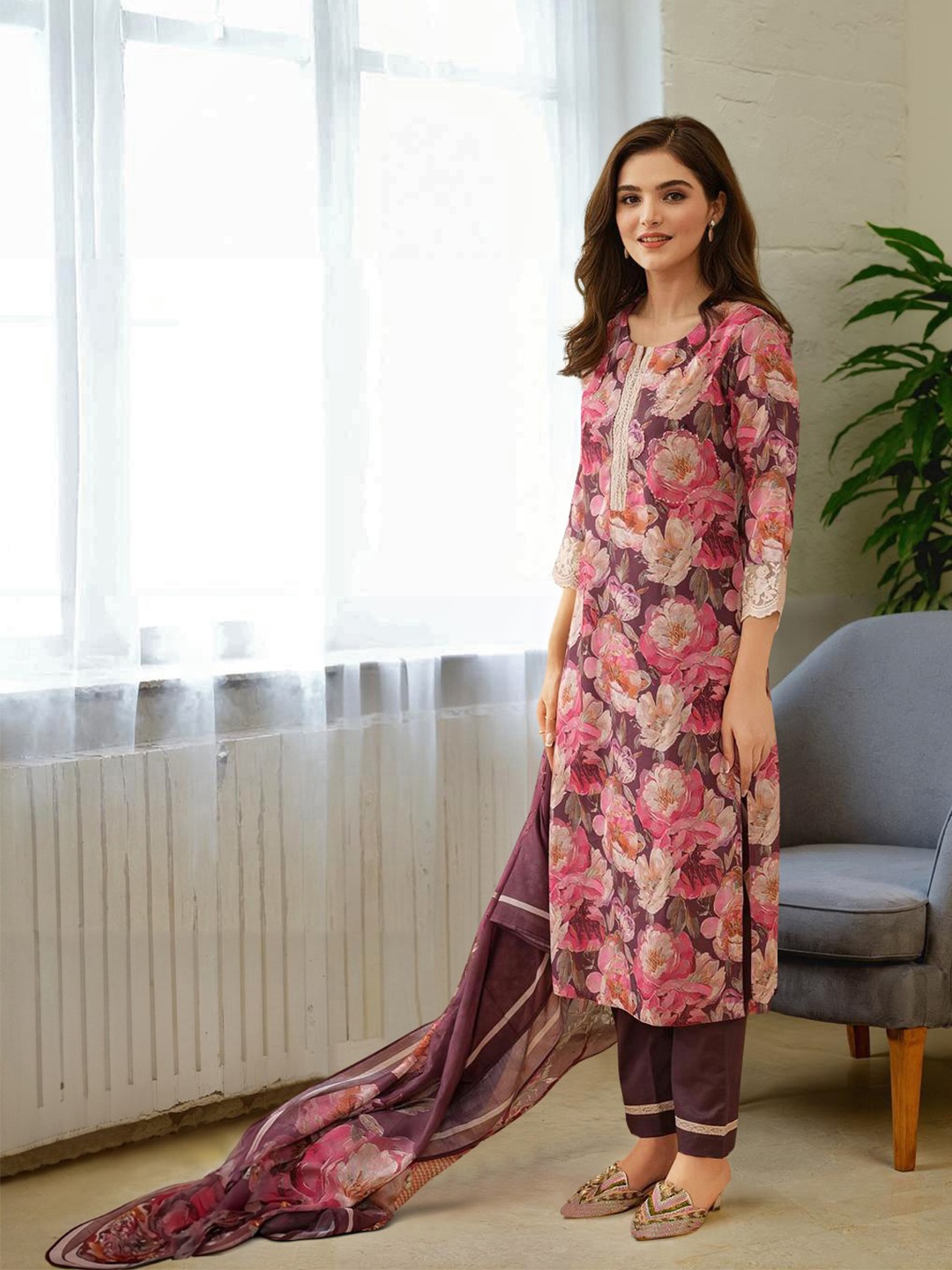 

Ishin Floral Printed Regular Thread Work Kurta With Trousers & Dupatta, Purple