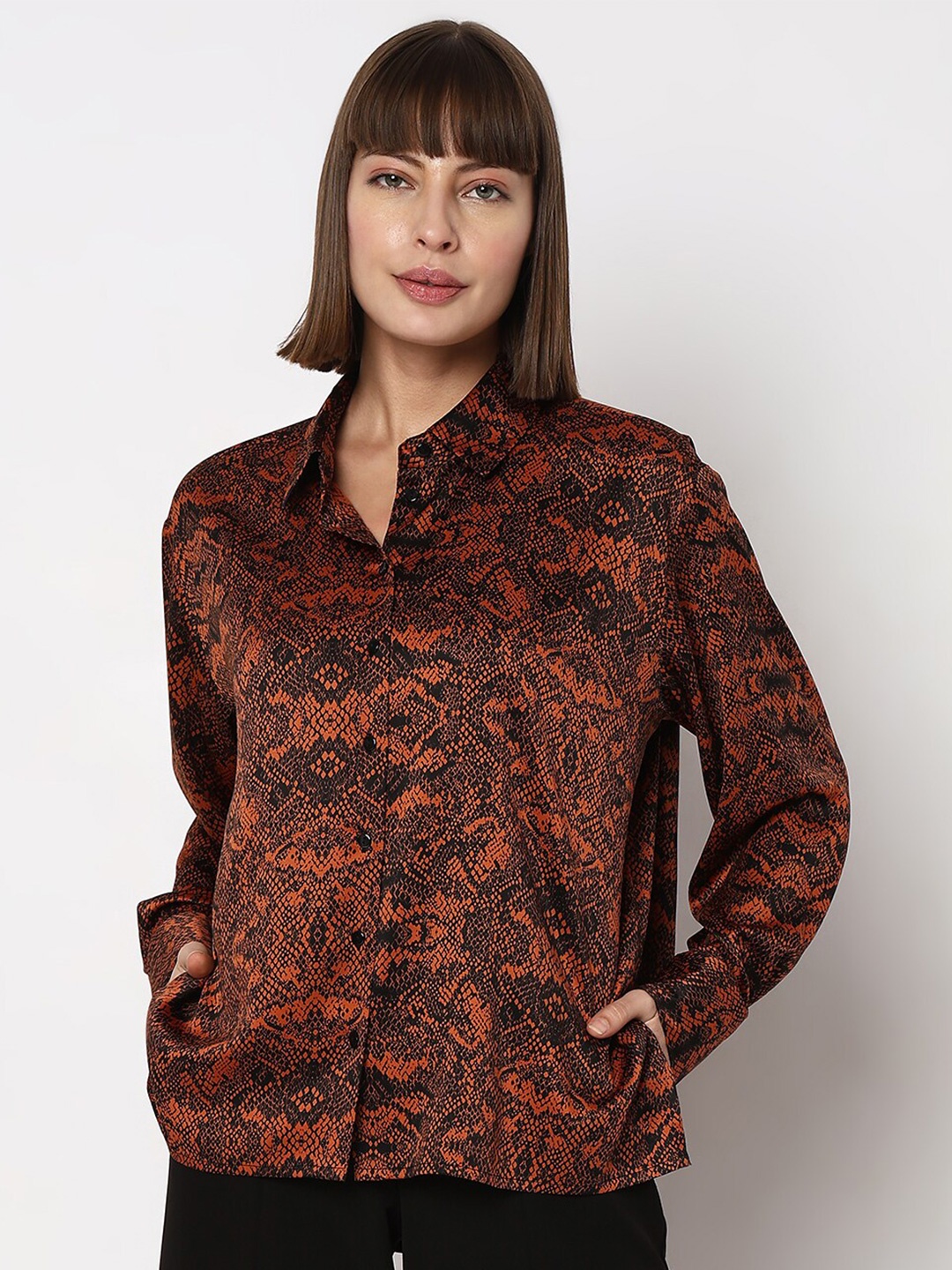 

Vero Moda Spread Collar Abstract Printed Casual Shirt, Brown