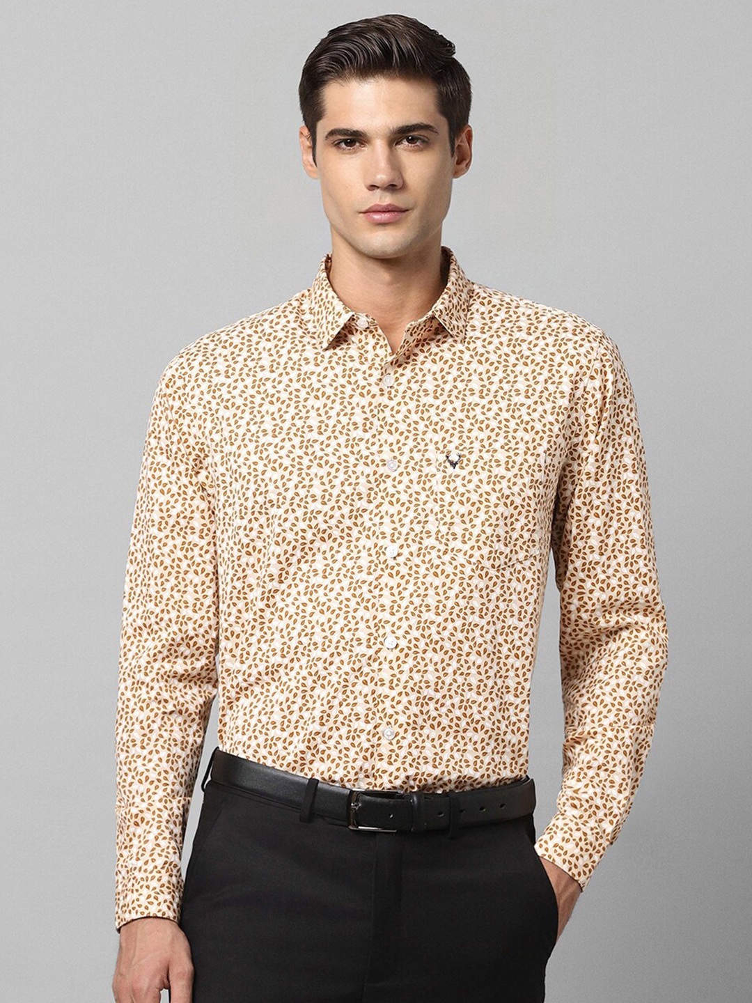 

Allen Solly Slim Fit Floral Printed Pure Cotton Casual Shirt, Beige