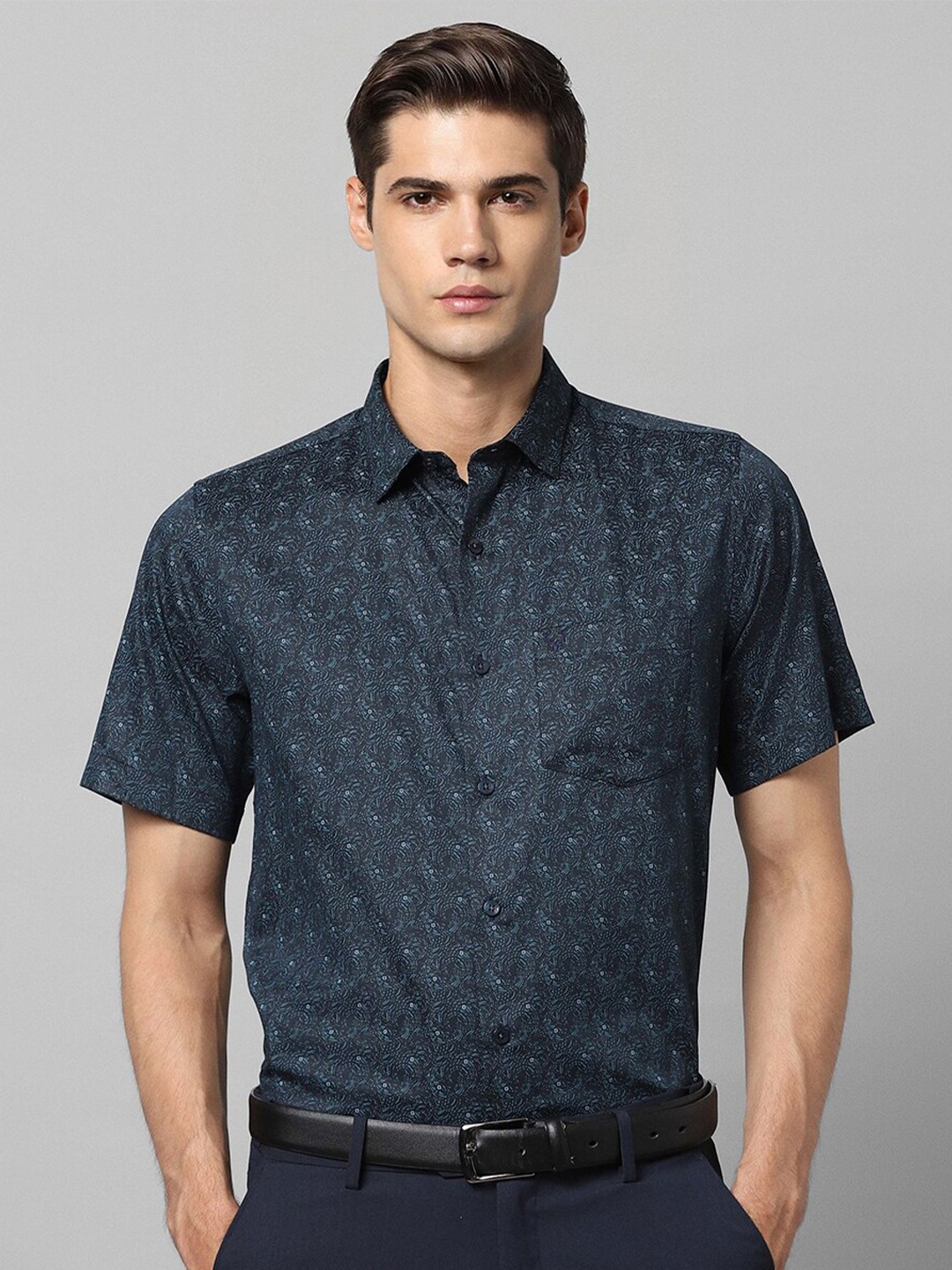 Allen Solly Slim Fit Abstract Printed Pure Cotton Casual Shirt, Navy blue