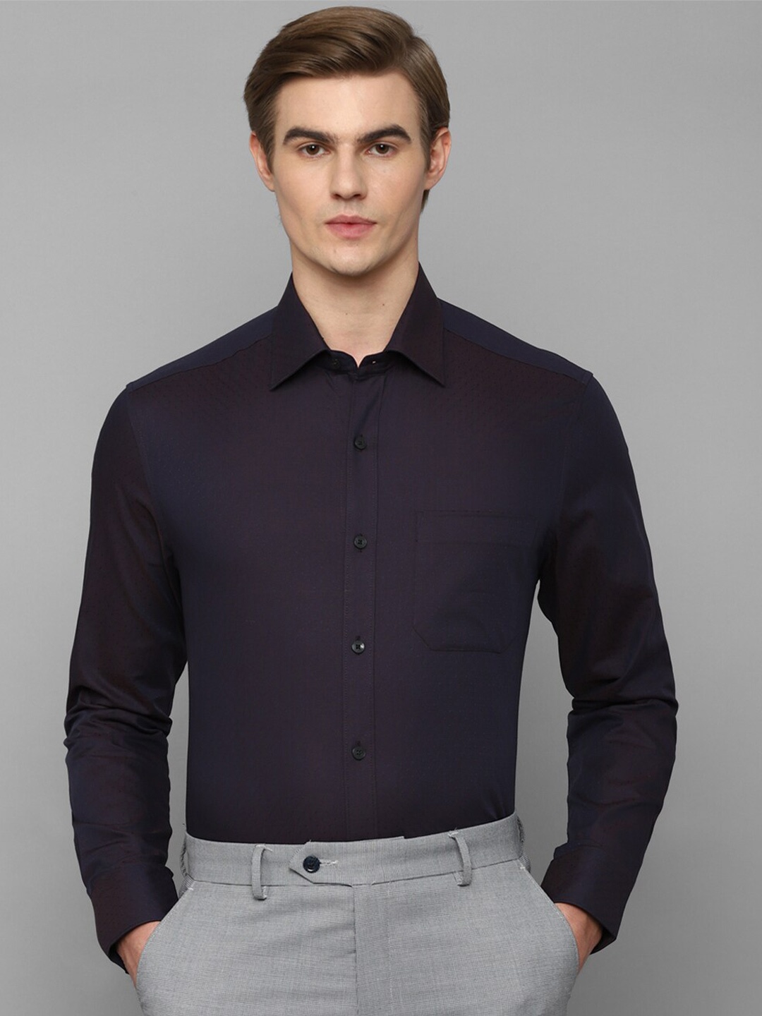 

Louis Philippe Slim Fit Pure Cotton Formal Shirt, Navy blue