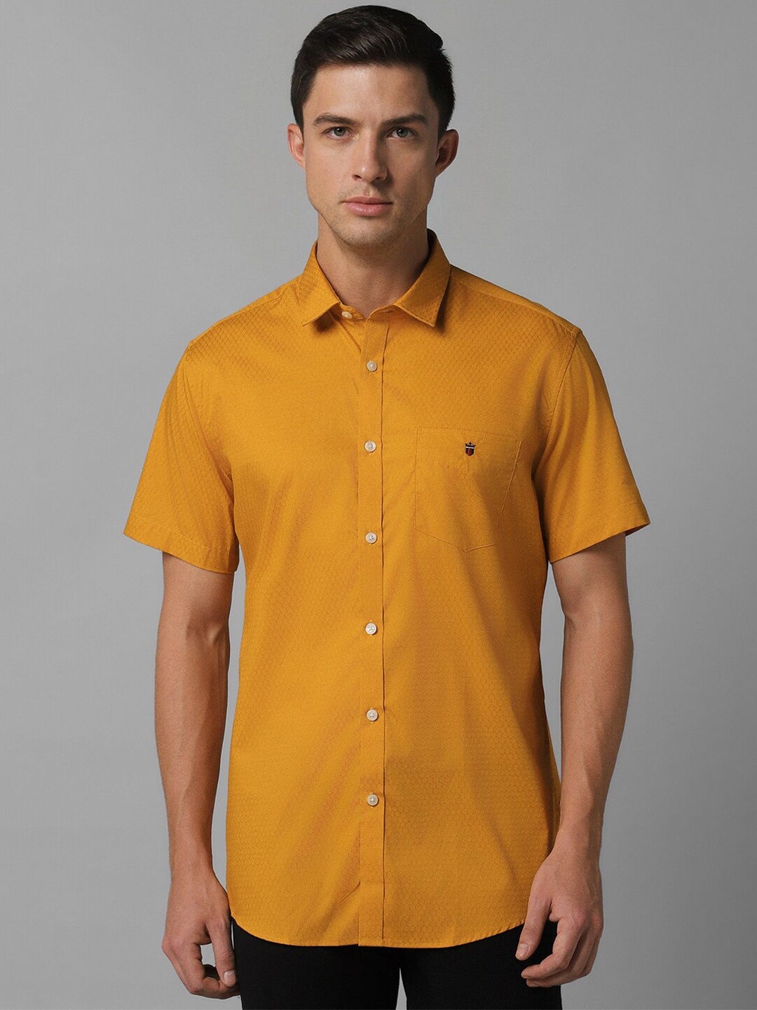 

Louis Philippe Sport Slim Fit Geometric Printed Pure Cotton Casual Shirt, Yellow