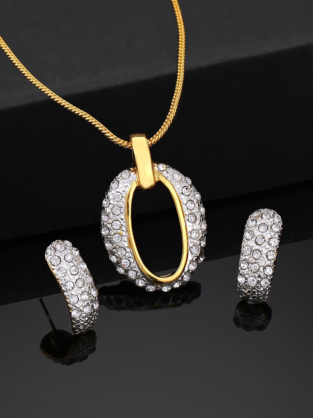 

Estele Gold Plated Beautiful Designer Pendant Set with Crystals
