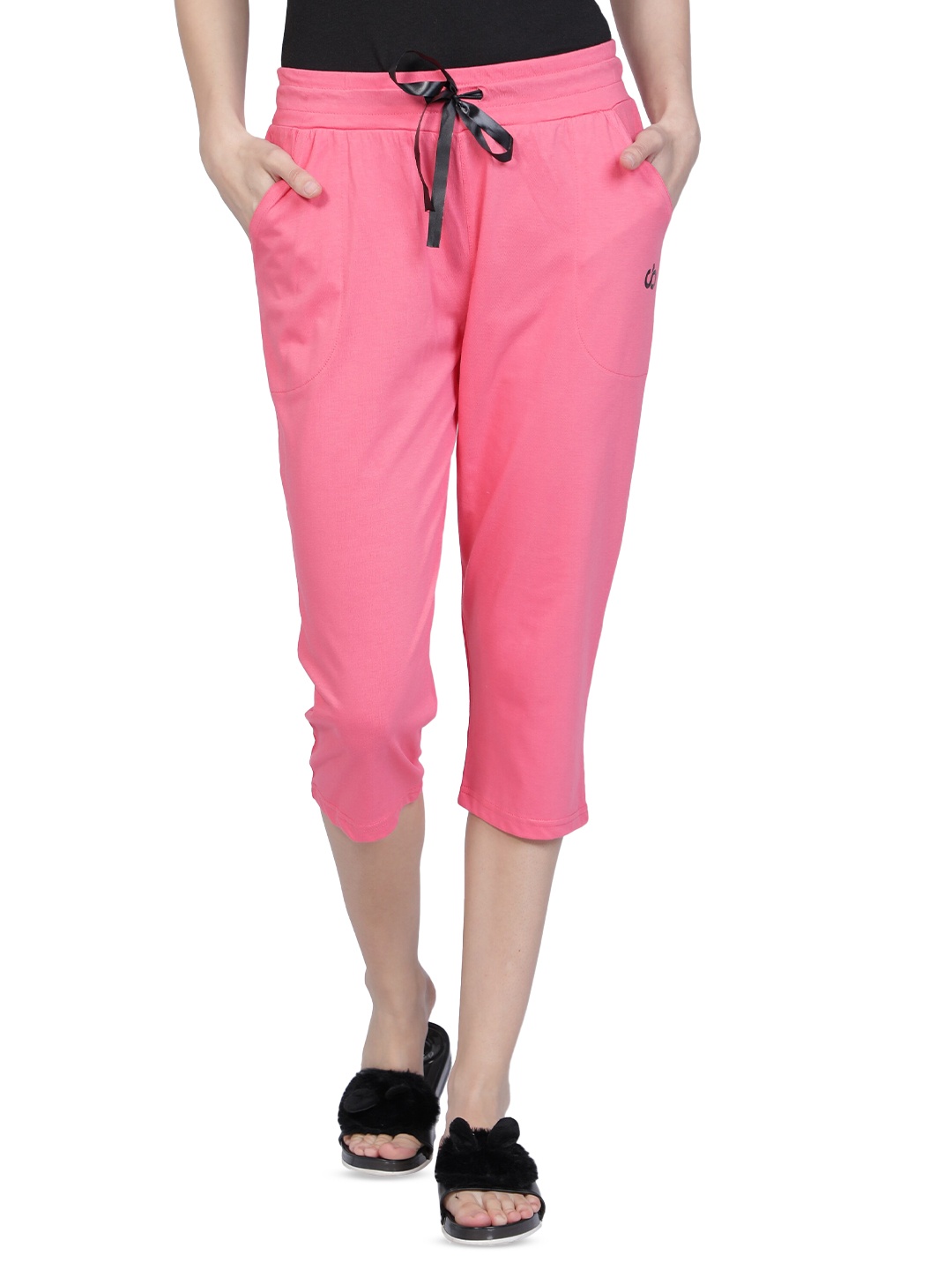 

CLUB A9 Mid Rise Cotton Capris, Pink